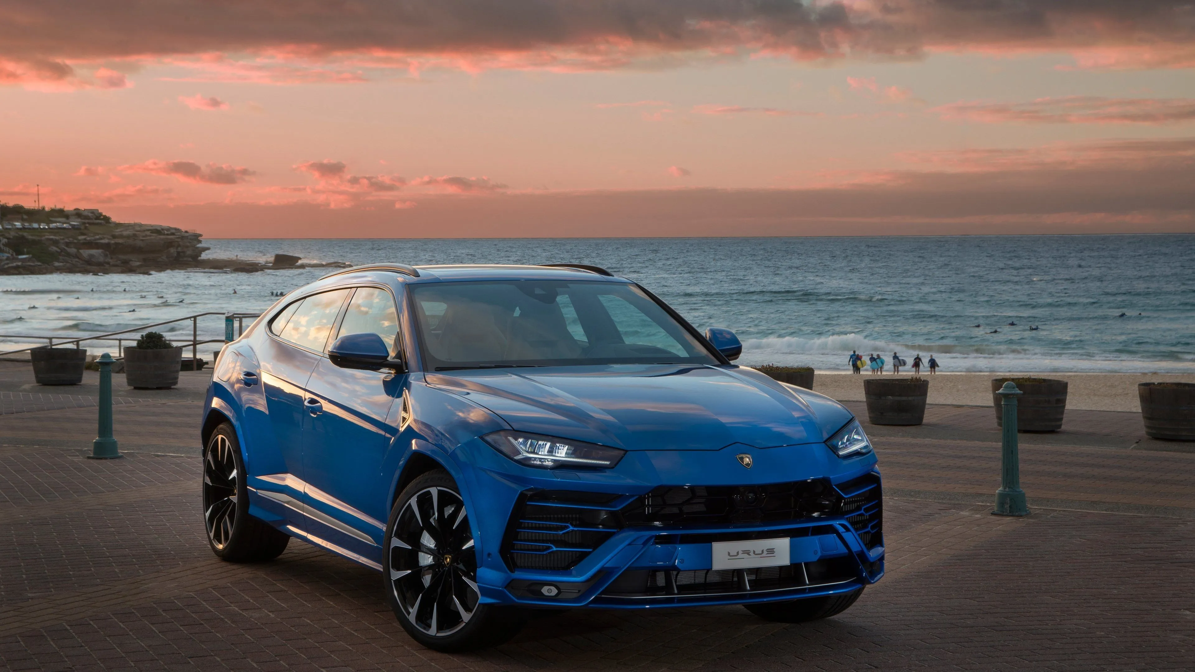 Blue Lamborghini Urus Desktop Wallpaper 50301