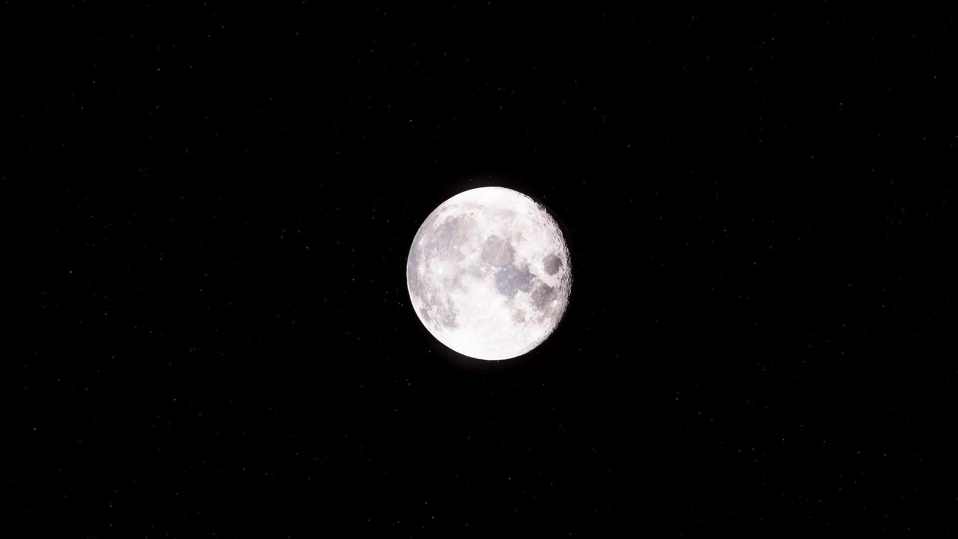 Download Free HD Moon Wallpaper