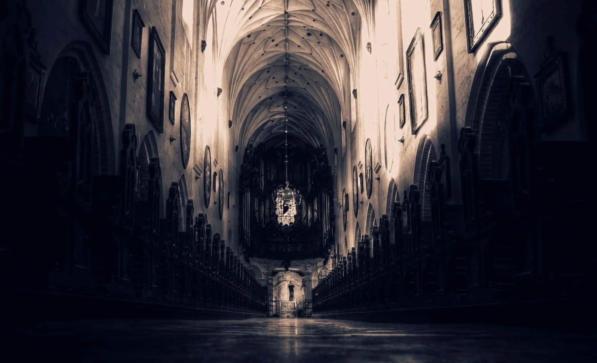Download Gothic Computer Mansion Hallway Wallpaper