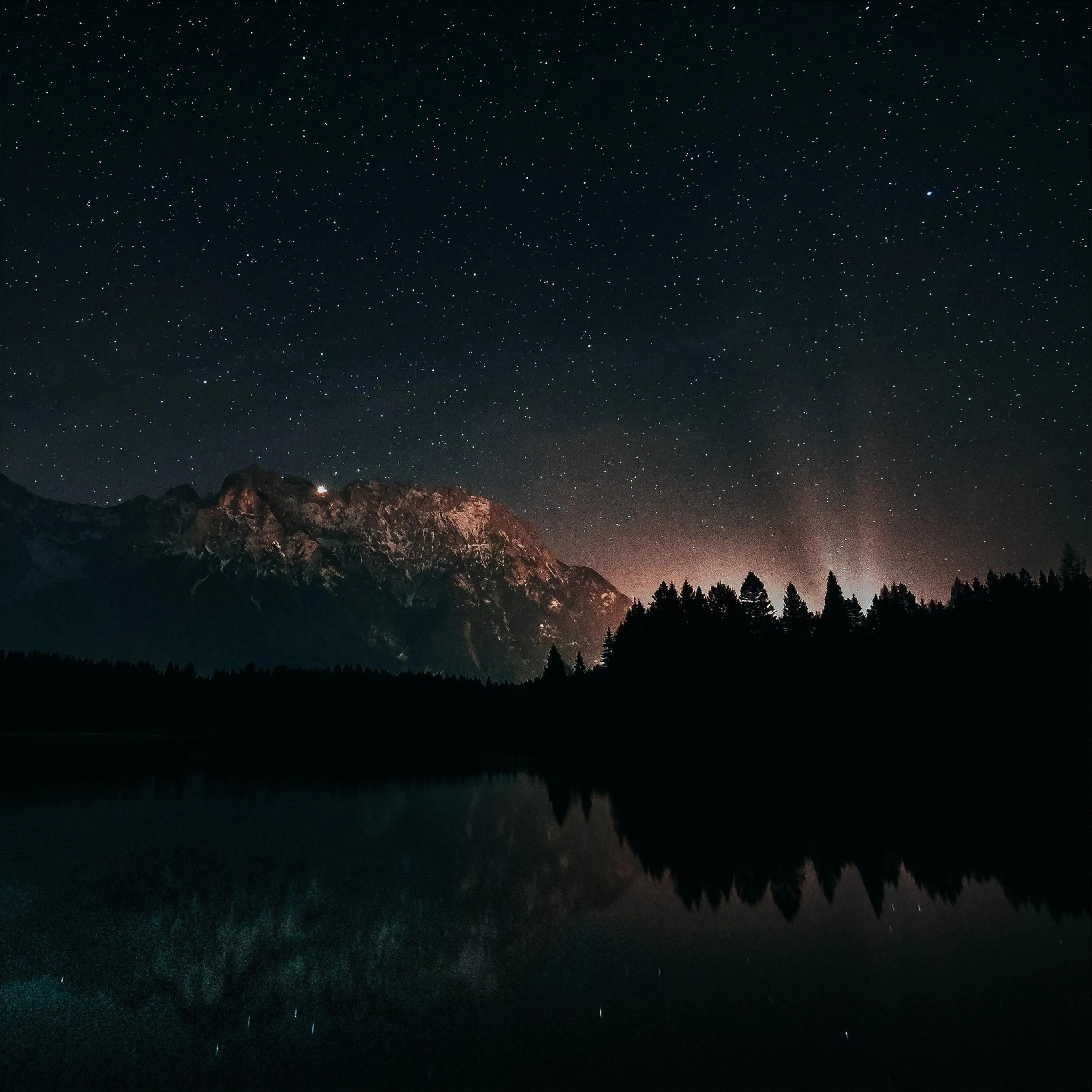 starry astronomy night 4k iPad Pro Wallpaper Free Download