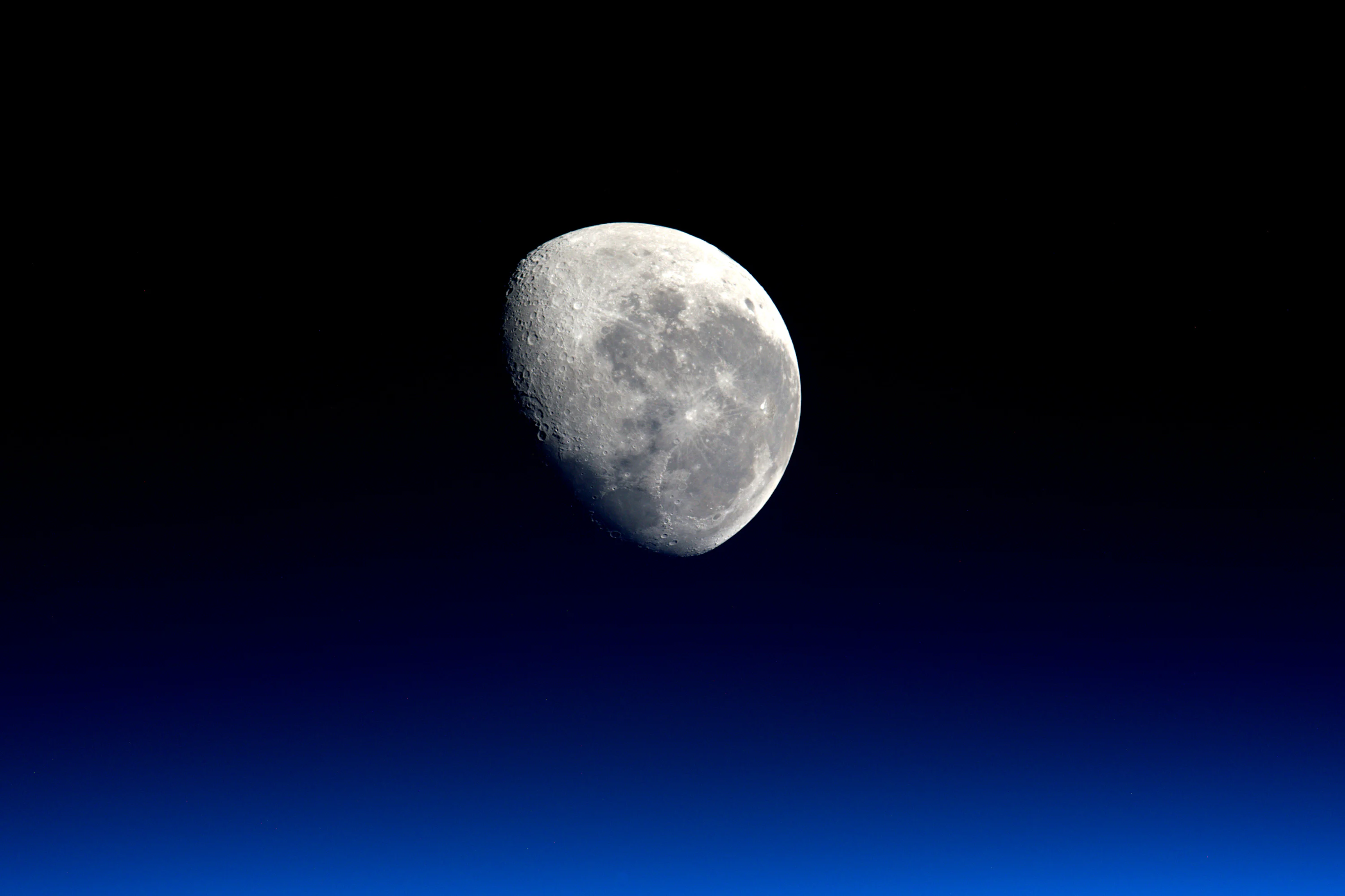 Moon Desktop Wallpaper 4K & HD Downloads