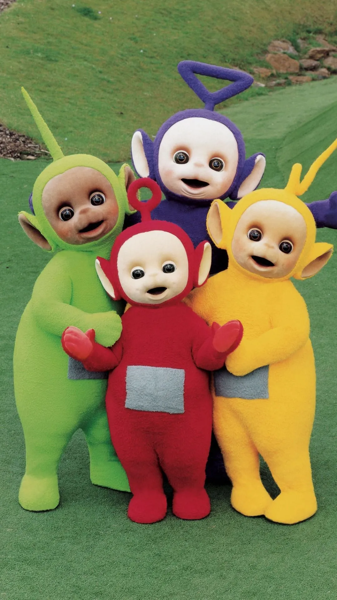 Download Teletubbies 1080 x 1920 Wallpaper
