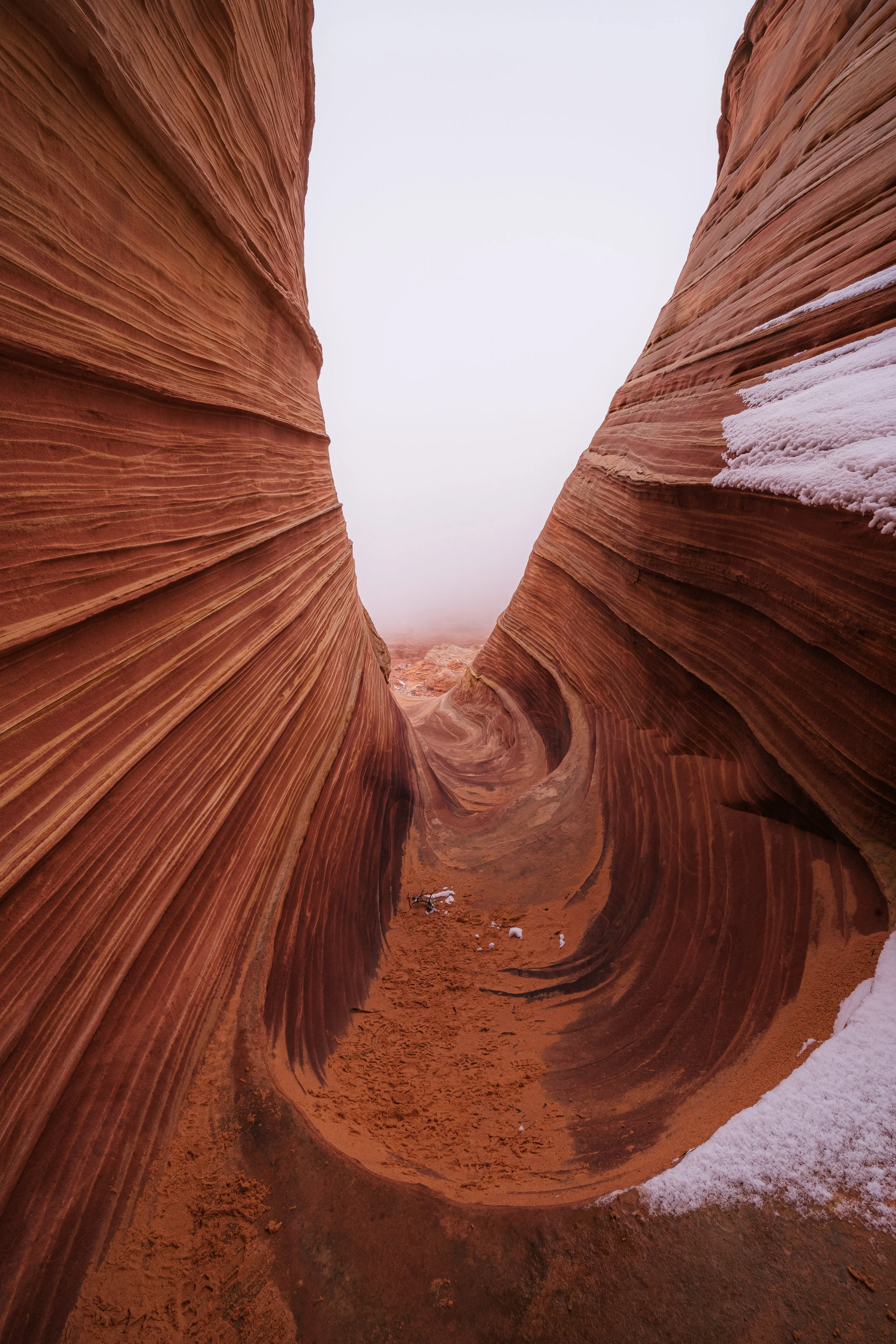 Hiking and Photographing The Wave in Snow