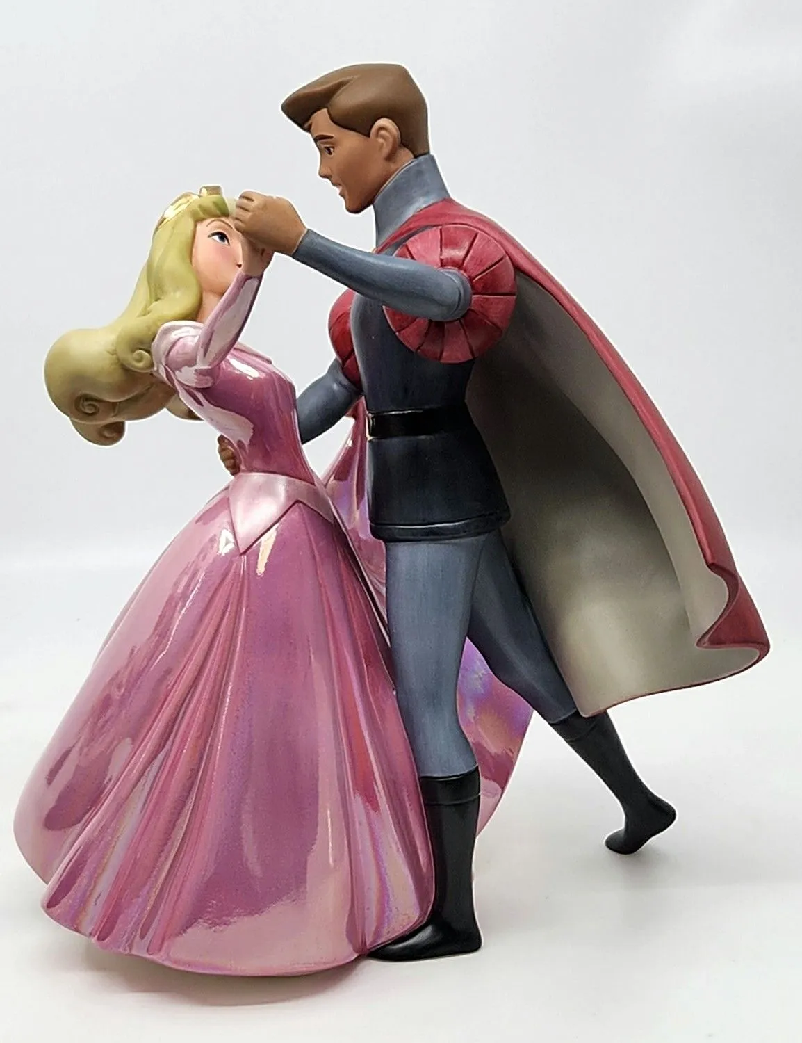 WDCC Sleeping Beauty Princess Aurora And Prince Phillip A Dance In The Clouds (pink) 11K 41093 0