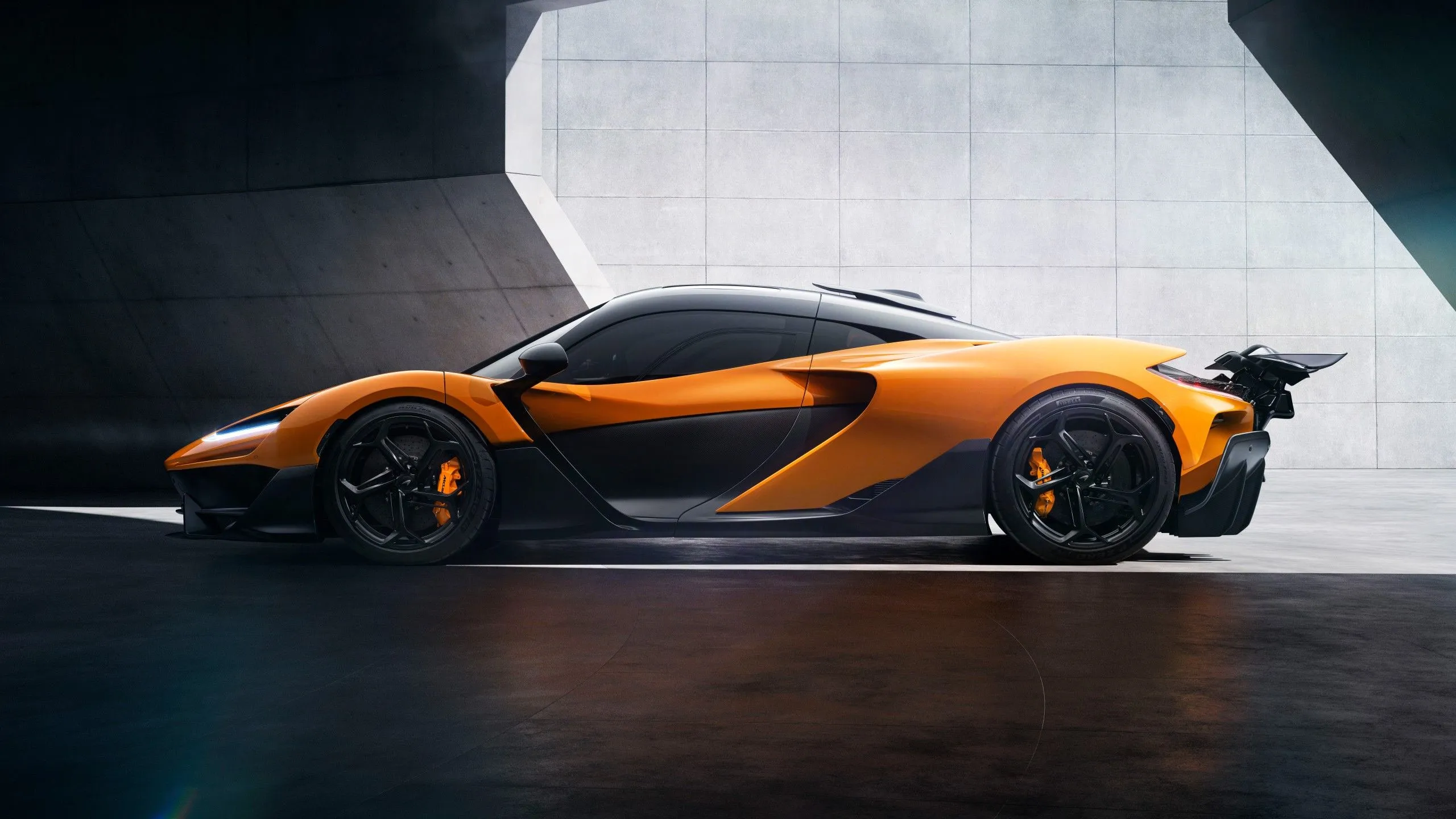 McLaren W1 8K Wallpaper Car Wallpaper