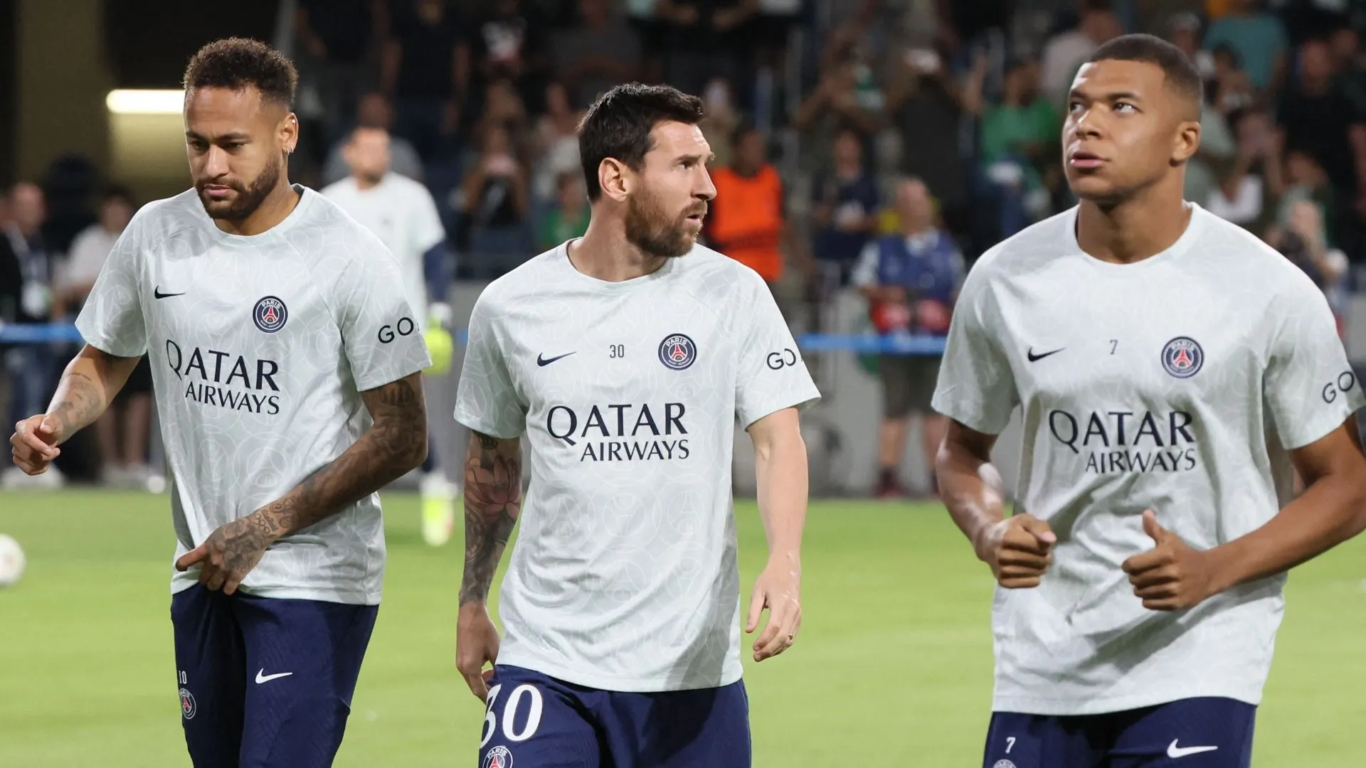 Former Ballon d'Or Winner Comes to the Defense of PSG's Messi, Neymar and Mbappe Trio