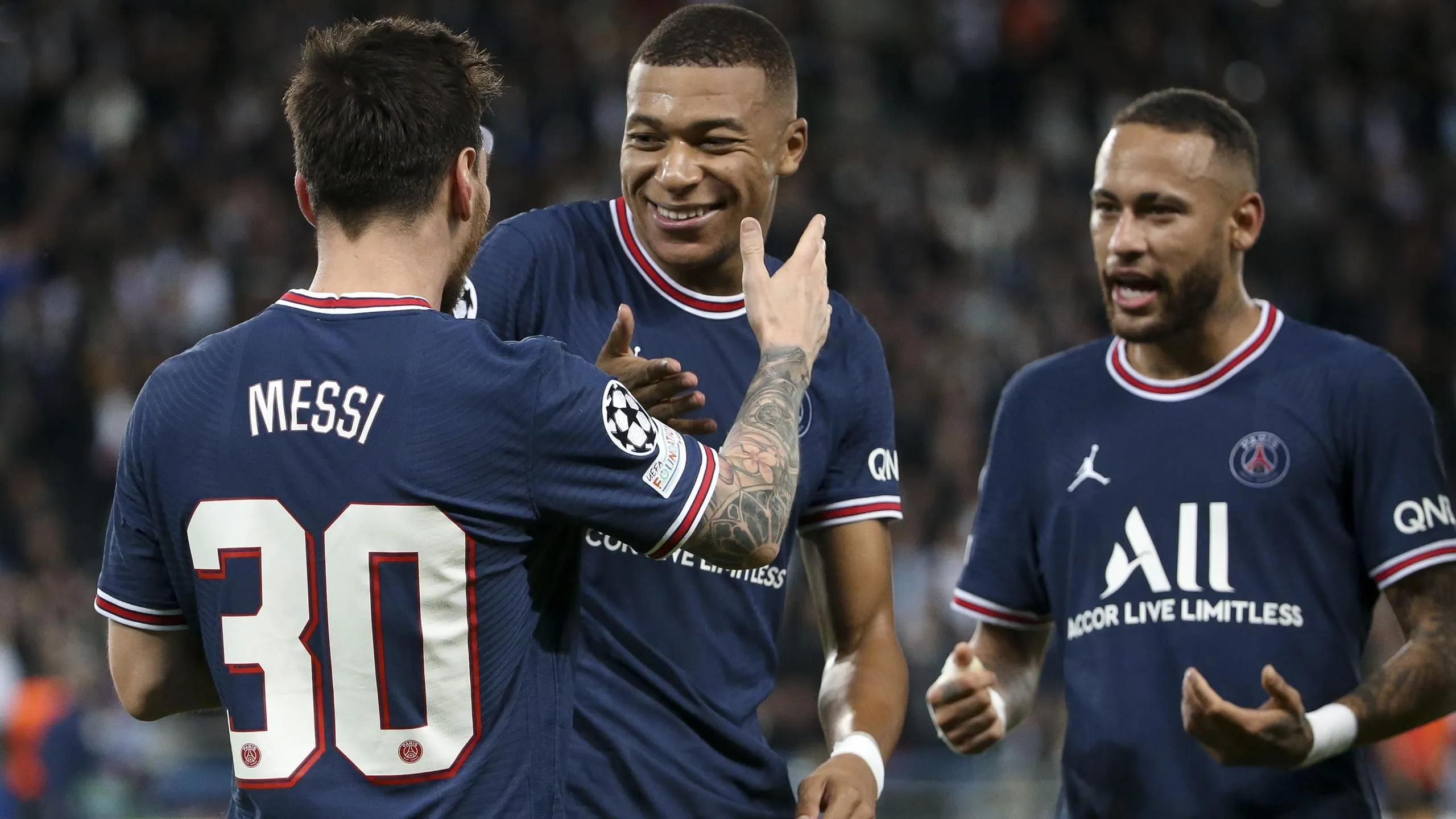 Lionel Messi intends to vote for Kylian Mbappe and Neymar for the Ballon d'Or, praises Benzema and Lewandowski