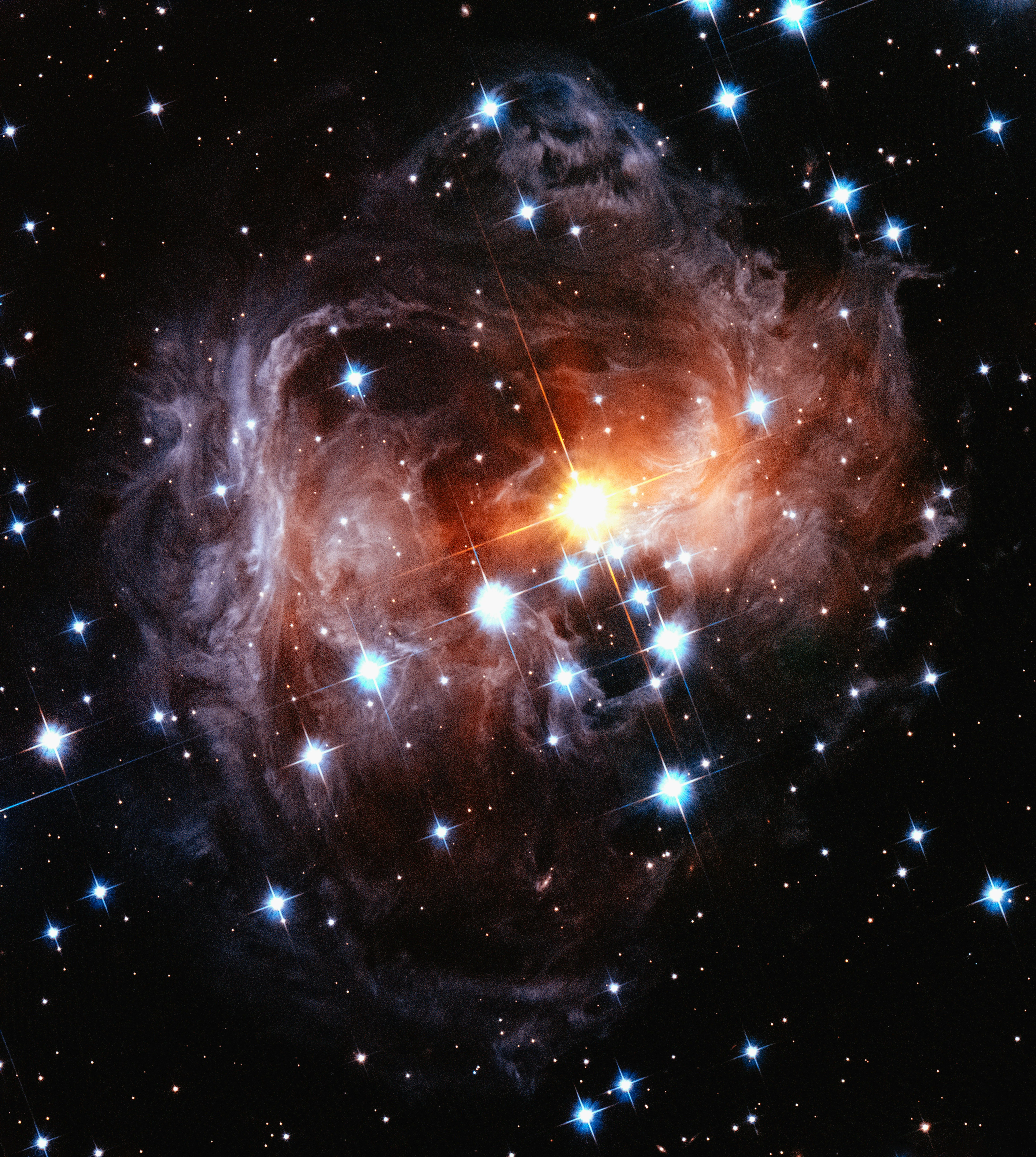 A very large star in the middle of the sky photo