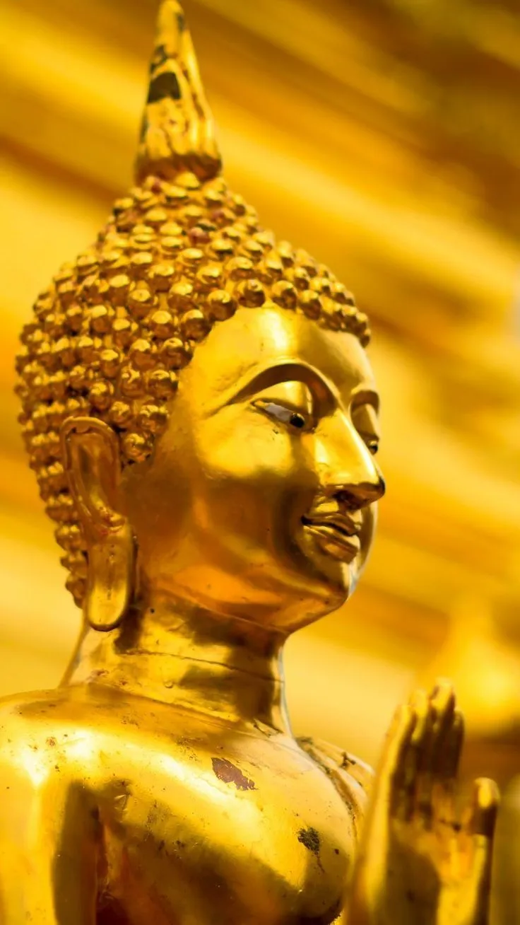 Golden Gautama Buddha Statue Thailand 4K Ultra HD Mobile Wallpaper for iPhone & Android