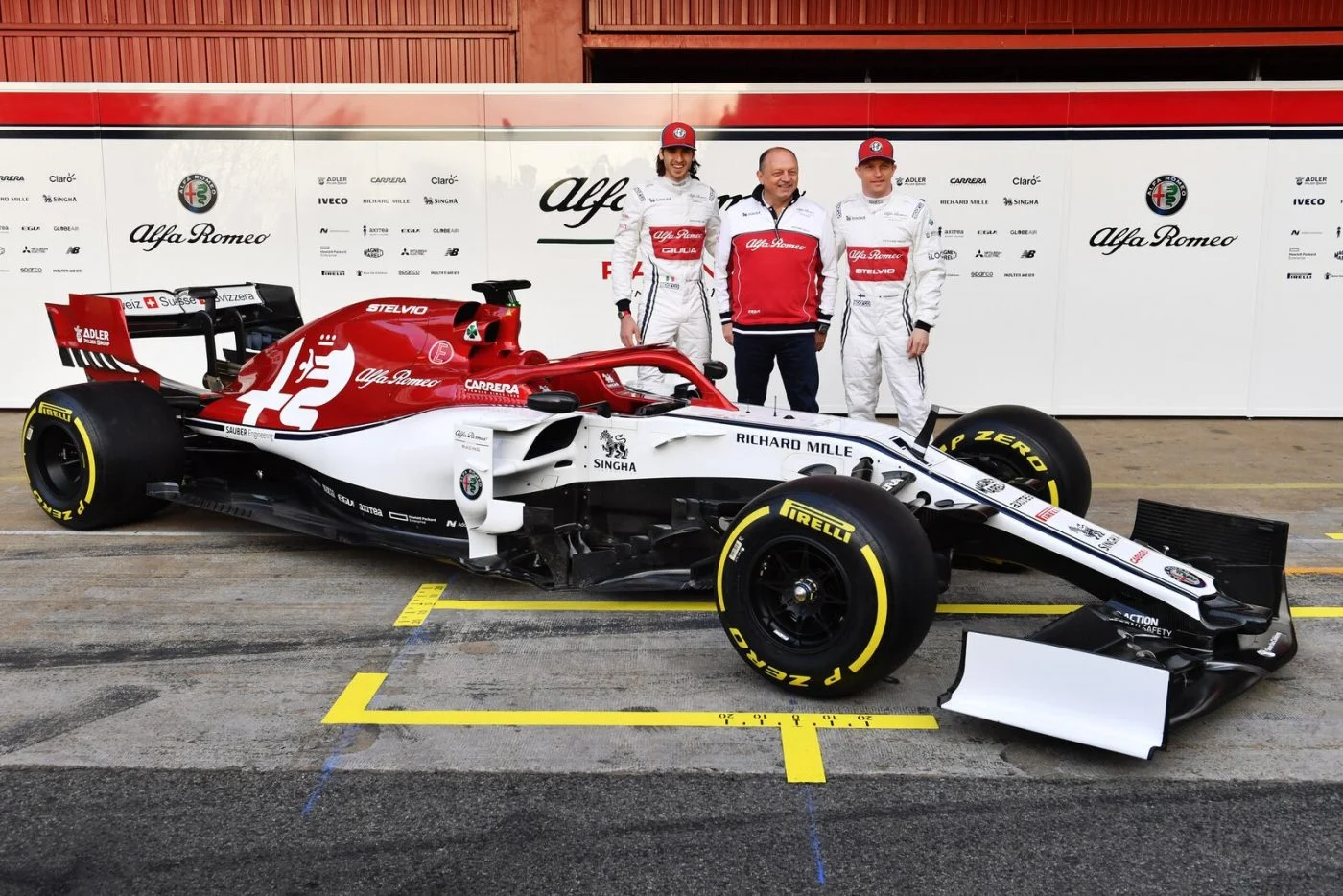 Alfa Romeo Racing C38 F1 car launch picture