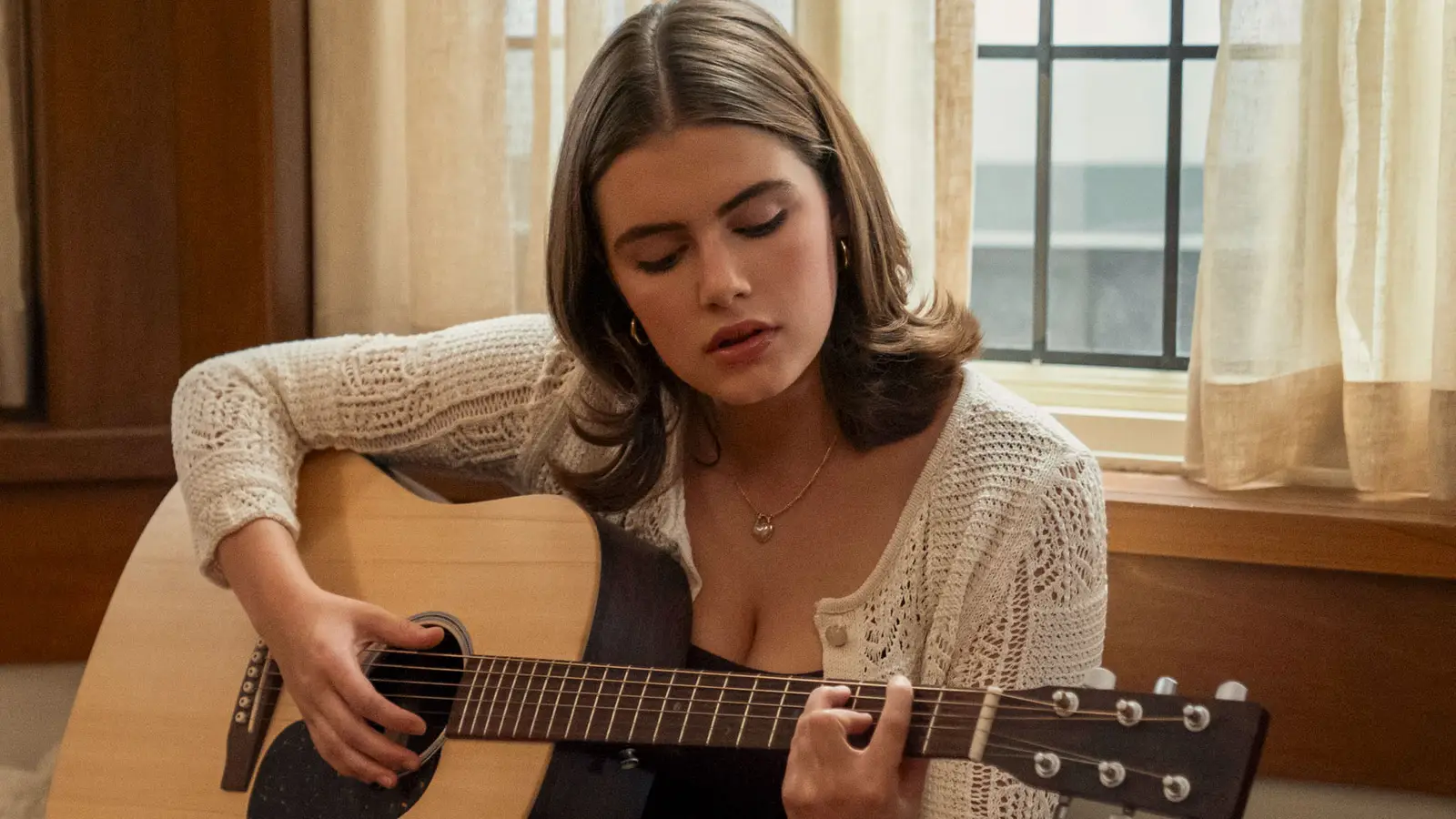 Prime Video's 2 Biggest New Hits Are Battling for Streaming Supremacy