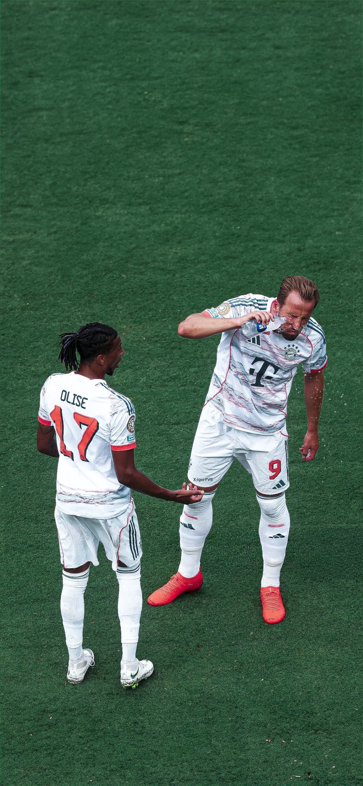 Kane & Olise in Bayern kit (Concept Art) Football Wallpaper