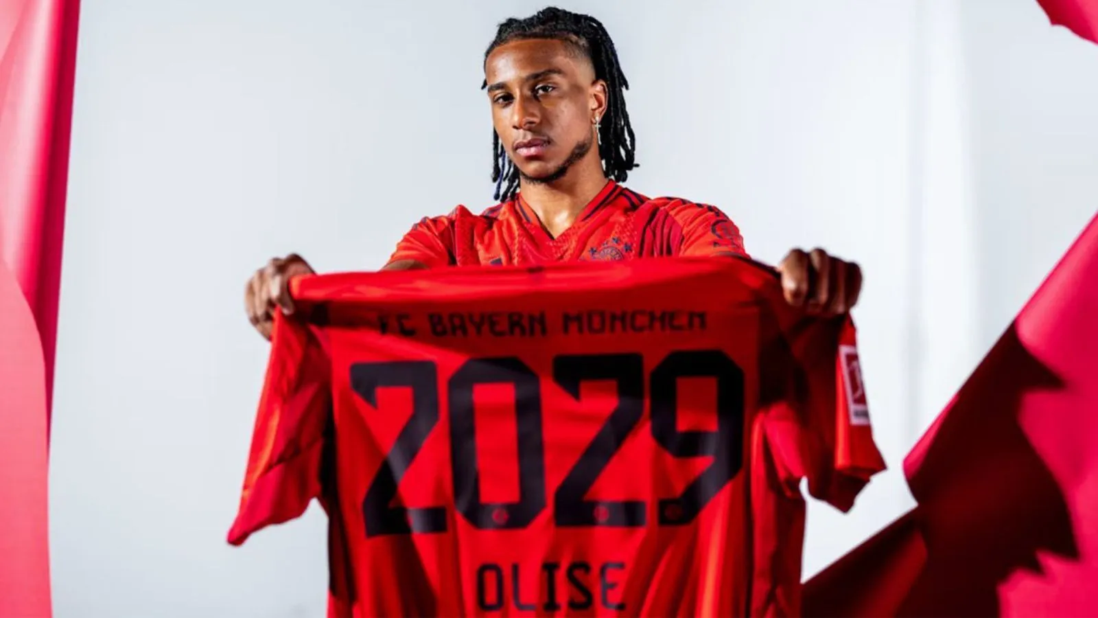 Bayern sign French winger Olise from Crystal Palace