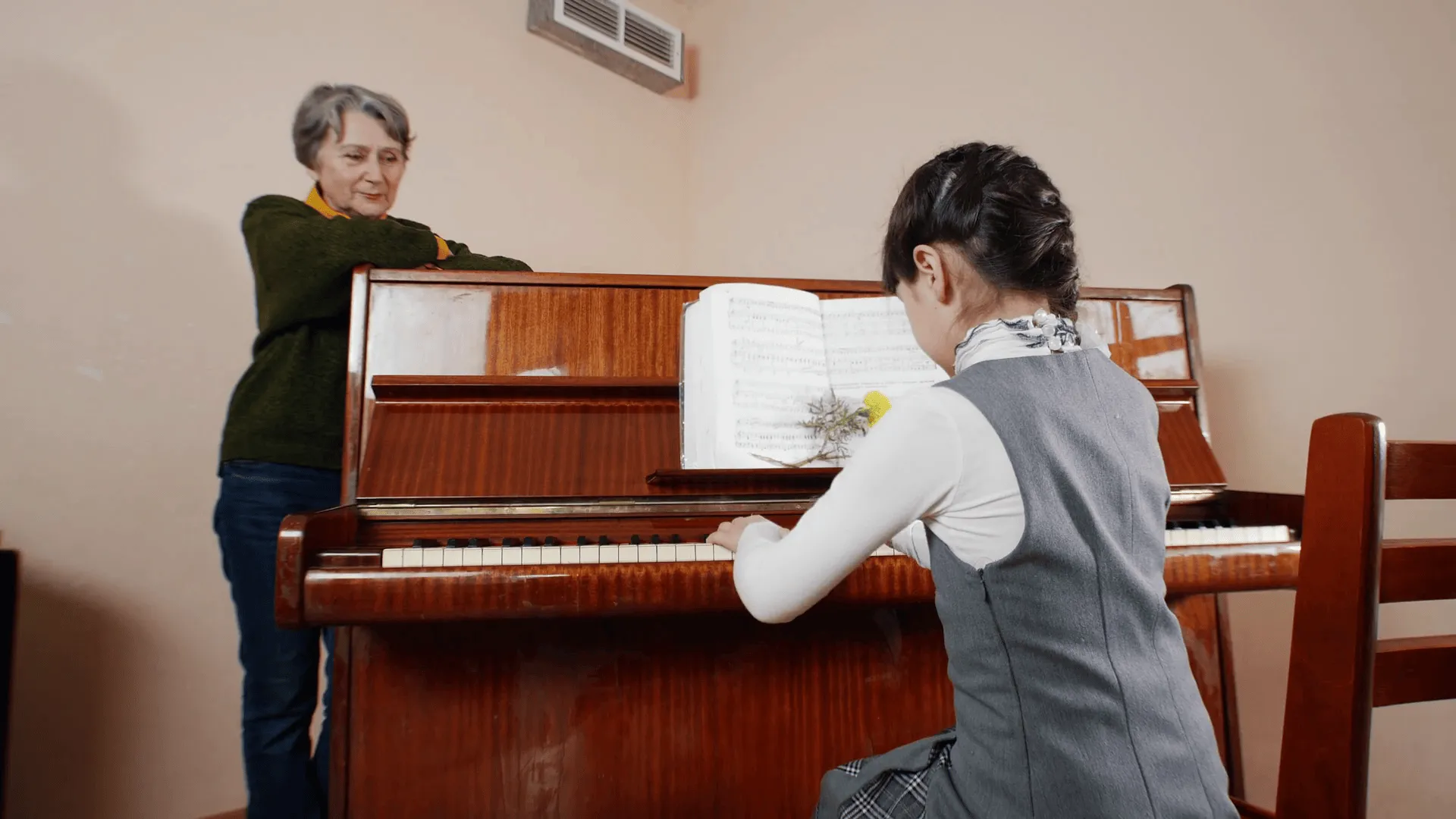 Should there be minimum qualifications for piano teachers?