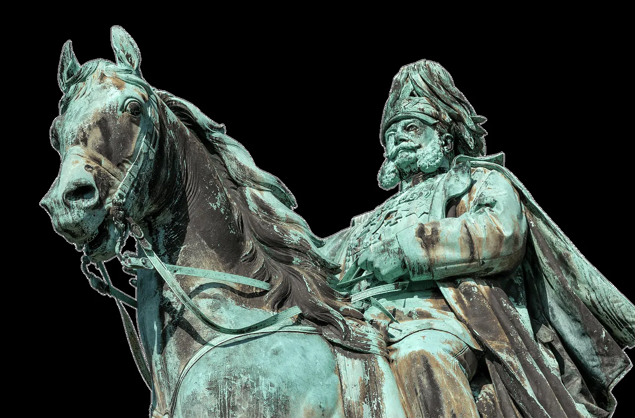 Gottfried Wilhelm Leibniz & Monument Image