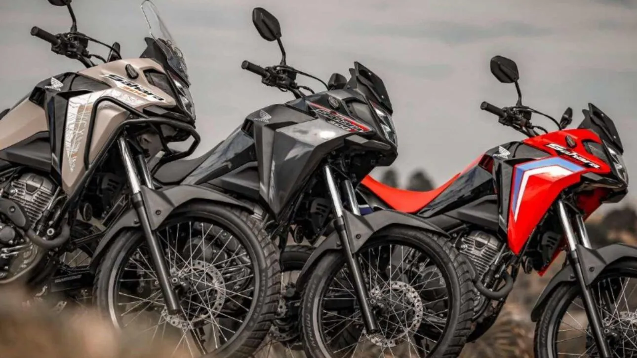 293.5 cc Flex Engine and 25.2 hp: Honda Sahara 300 2026 Launches in Brazil with Digital Dashboard, ABS, and New Colors; Check Prices and Features of Each Version Click Oil