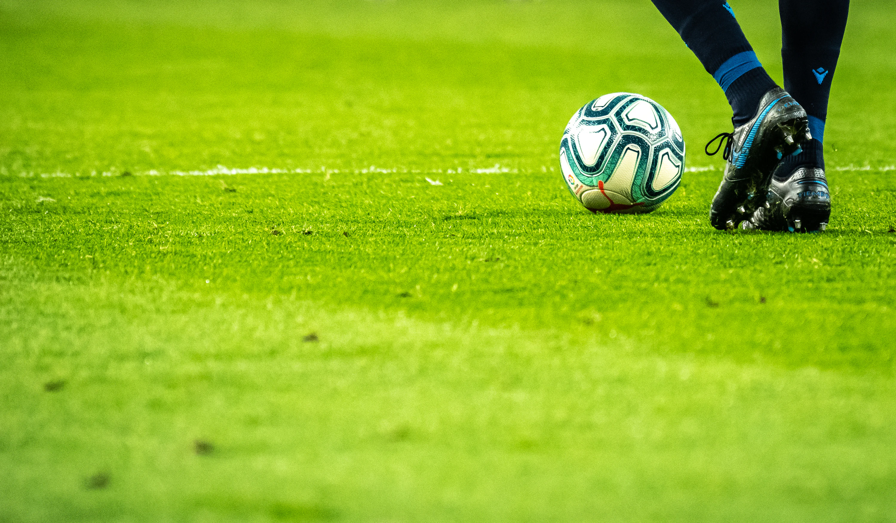 Football Wallpaper: Free HD Download [4K]