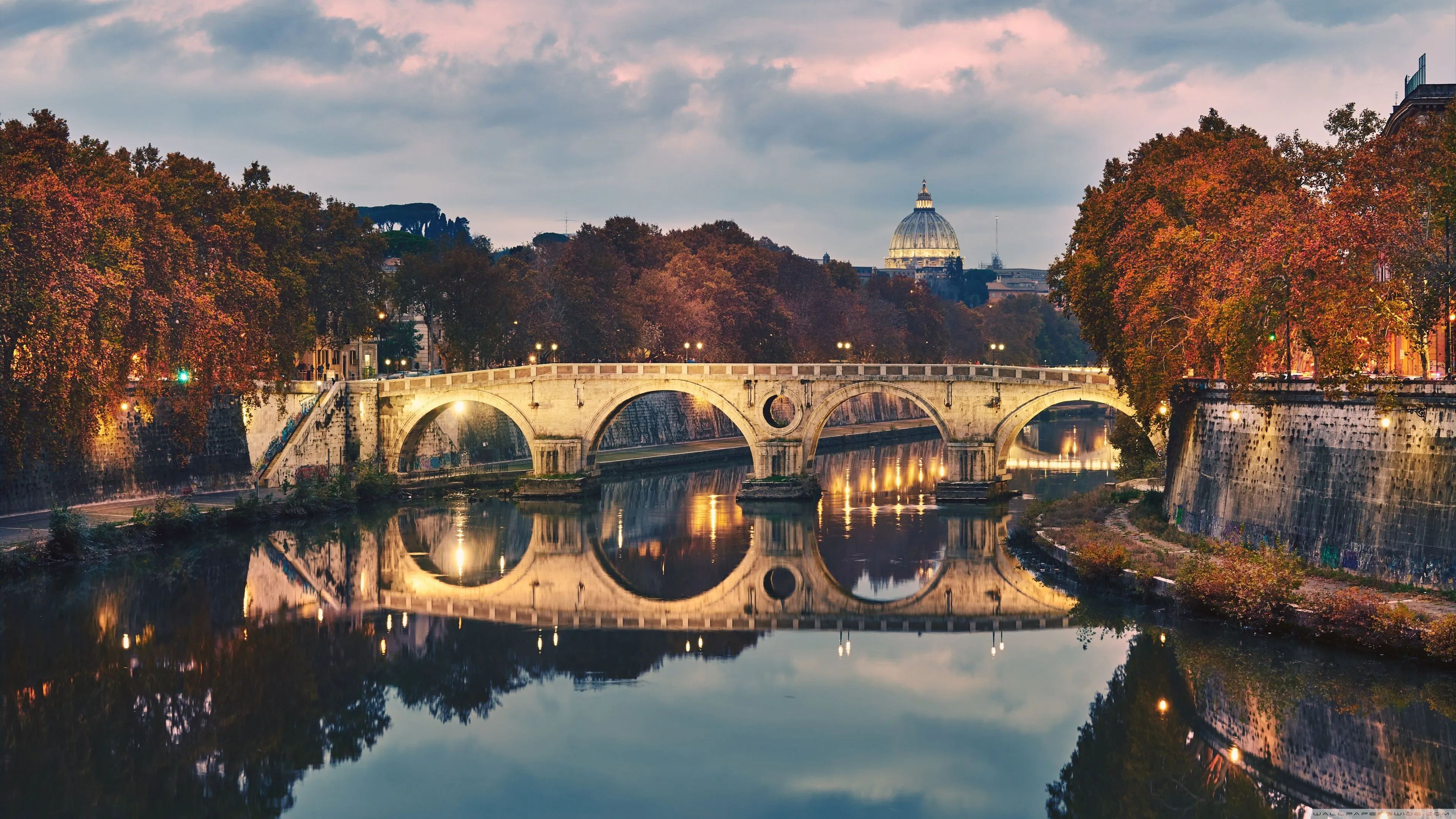 Ponte Sisto, Rome, Italy 4K UHD Wallpaper for UltraHD Desktop and TV, Widescreen and UltraWide Display, Dual and Triple Monitor, Smartphone and Tablet Devices