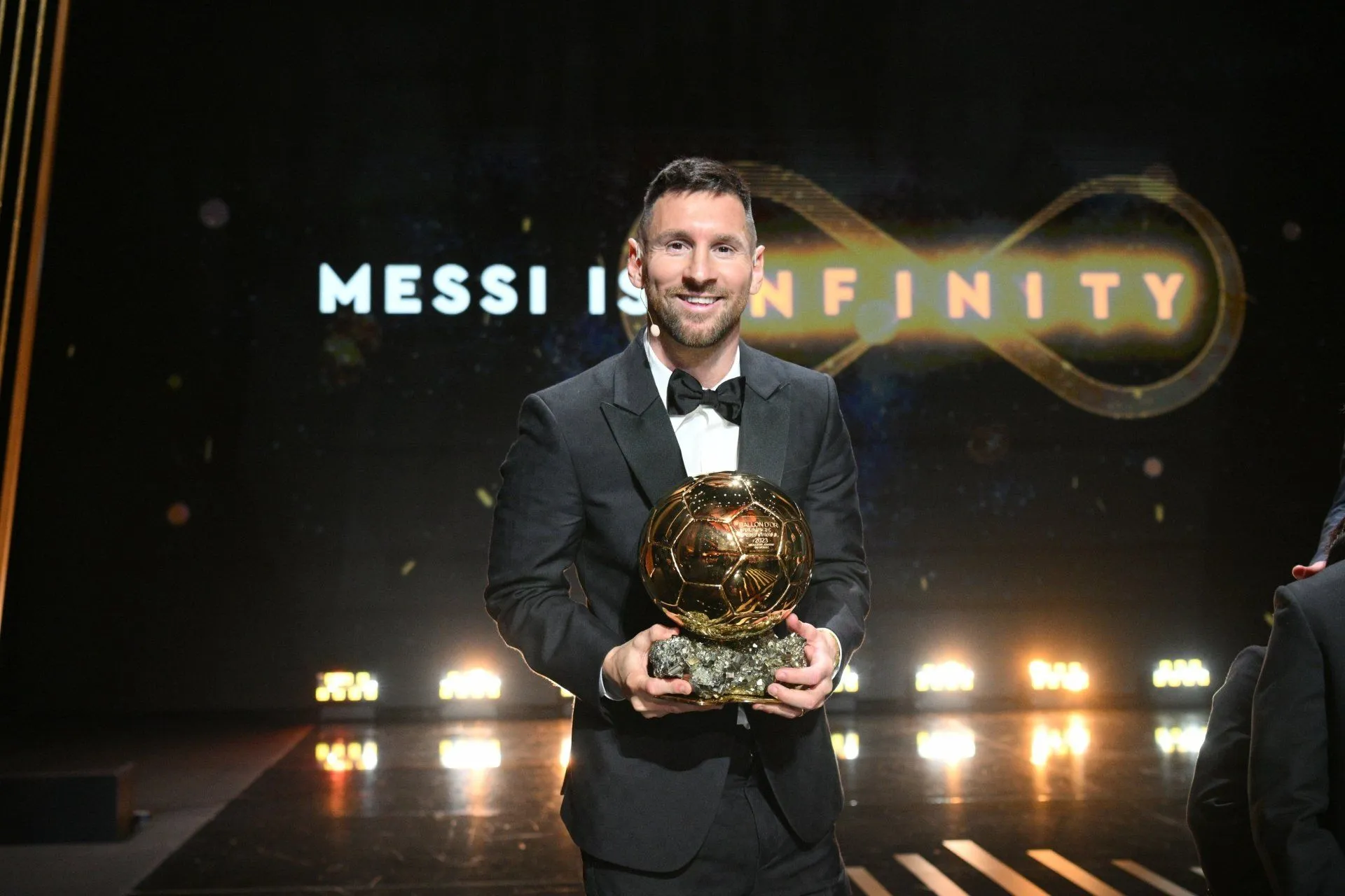 Download Messi Infinity 4K Ultra HD Wallpaper For Free!x2731