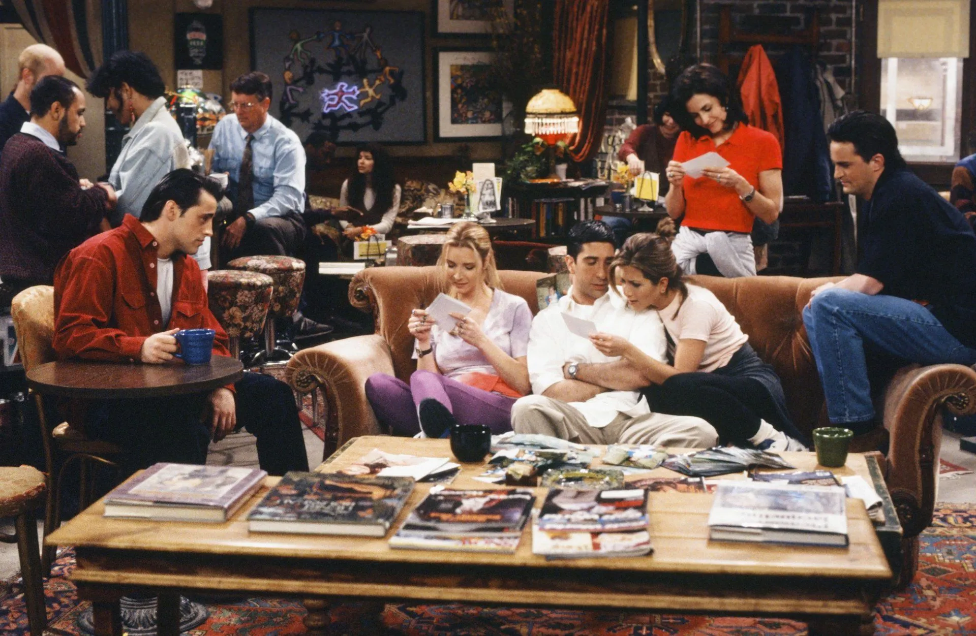 Friends HD Wallpaper