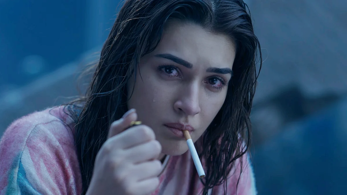 Tere Ishk Mein: Kriti Sanon To Star Opposite Dhanush As Mukti, Actress Lights Cigarette Amid Chaos In Intense FIRST Look (VIDEO)