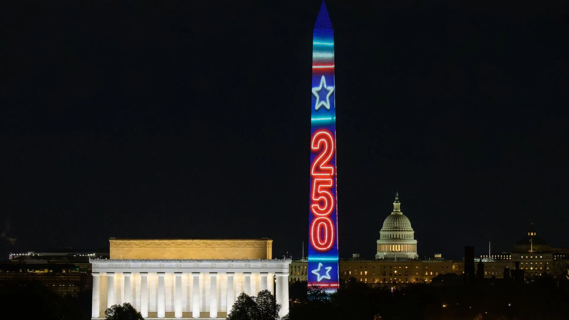 America's 250th lights up Washington Monument photo of the day for Jan. 28, 2026