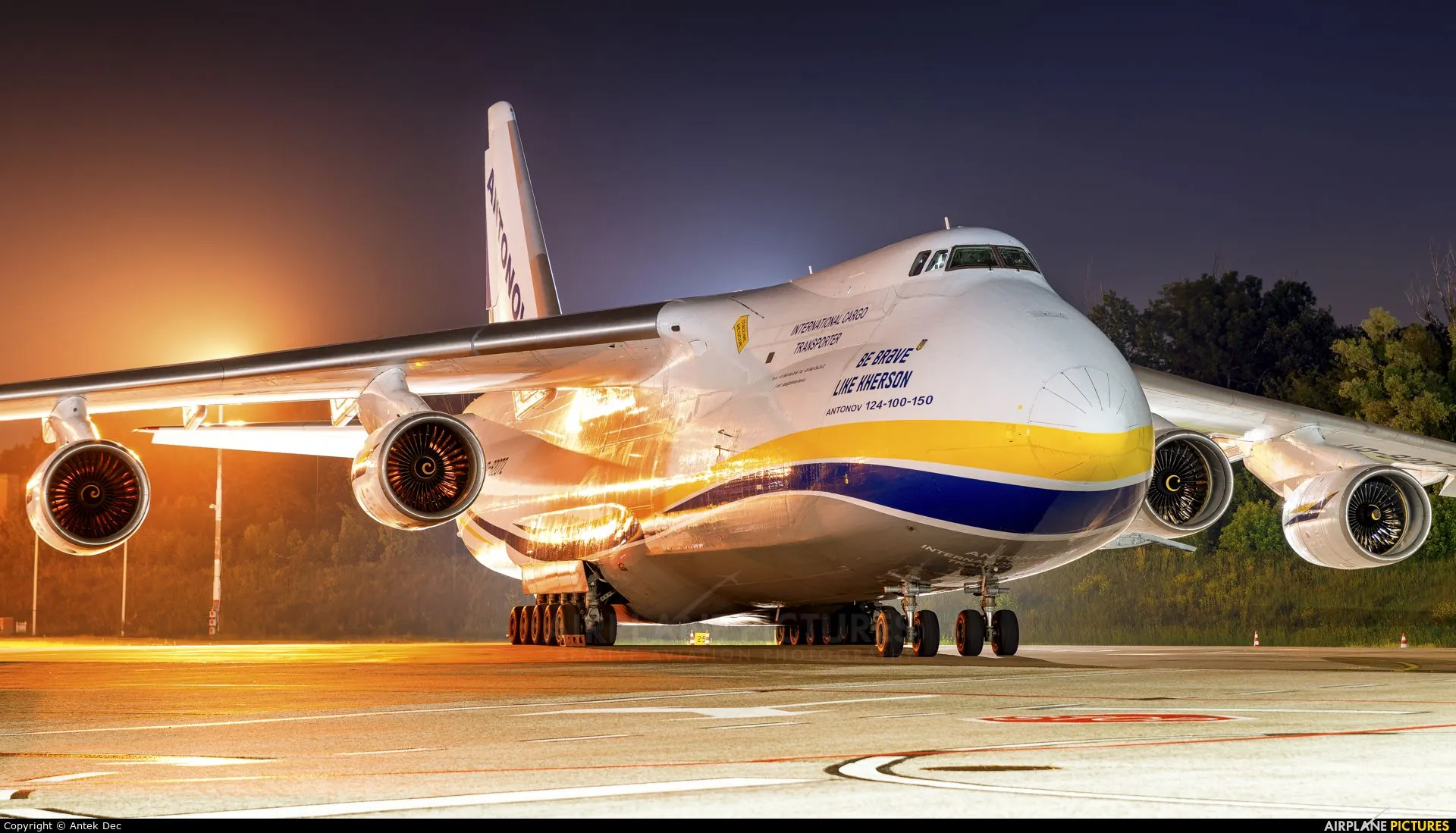 Antonov Airlines / Design Bureau Antonov An 124 UR 82072 At Wrocław WRO / EPWR