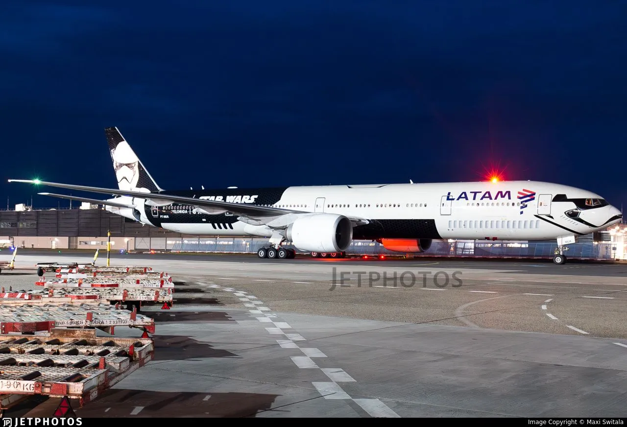 PT MUA. Boeing 777 32WER. LATAM Airlines