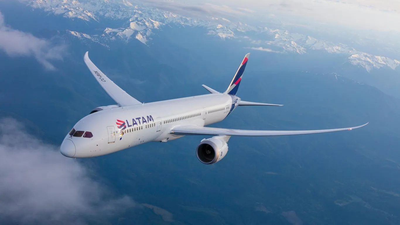LATAM Airlines (LA), Airline Tickets & Reviews