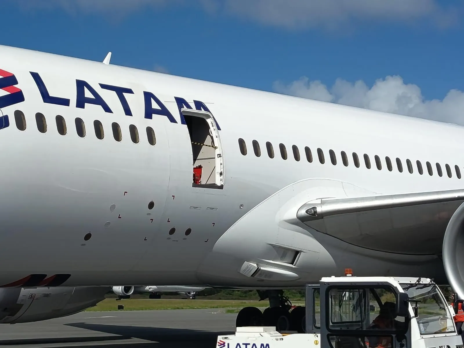 LATAM Boeing 787 CC BBD Is Damaged At Easter Island. World Airline News