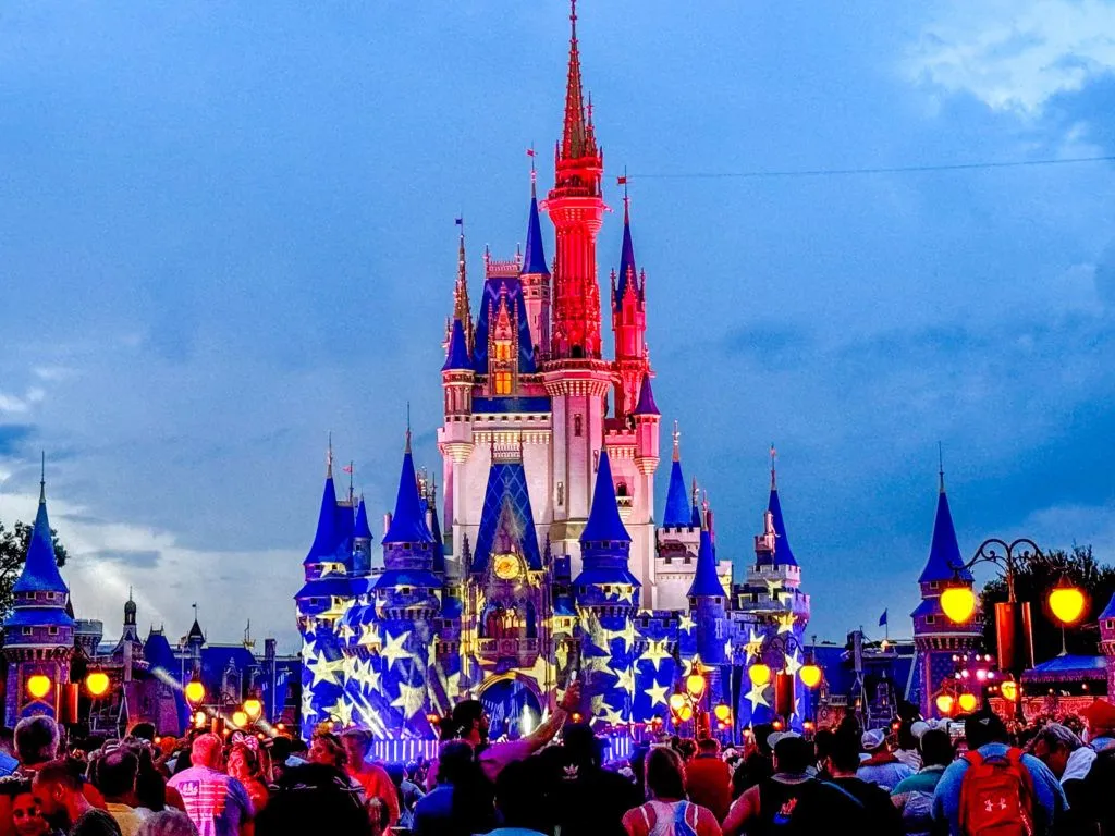 Record Breaking Travel Expected for July 4th; Orlando a Top Destination