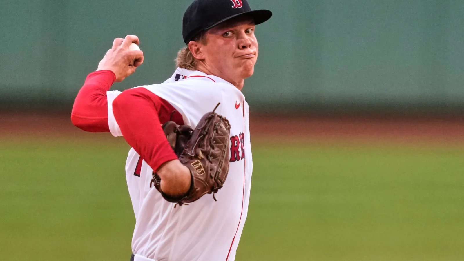 Red Sox manager explains 'easy decision' to put Connelly Early on injured list