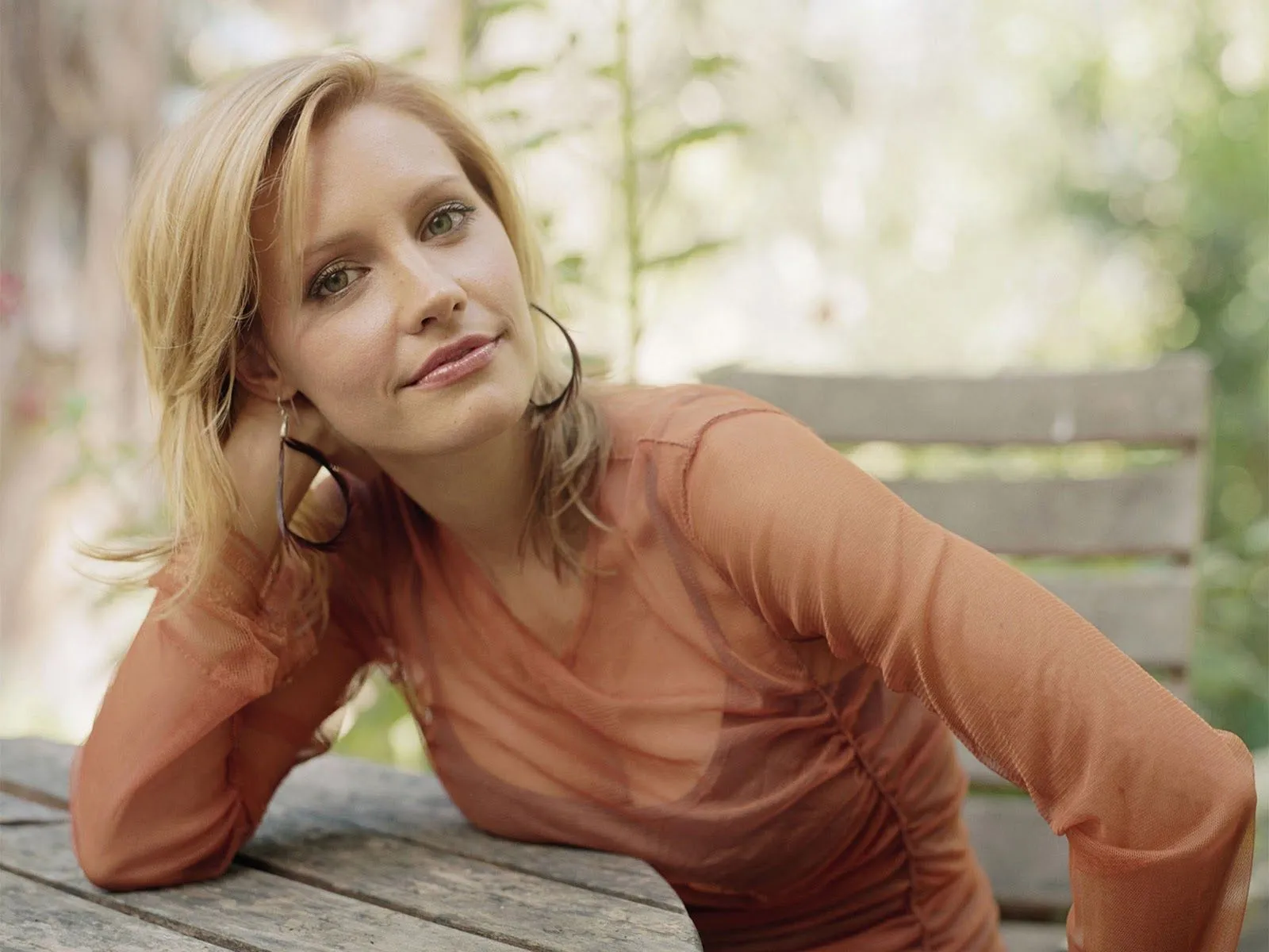 Husn Ke Nazare: Kadee Strickland Wallpaper