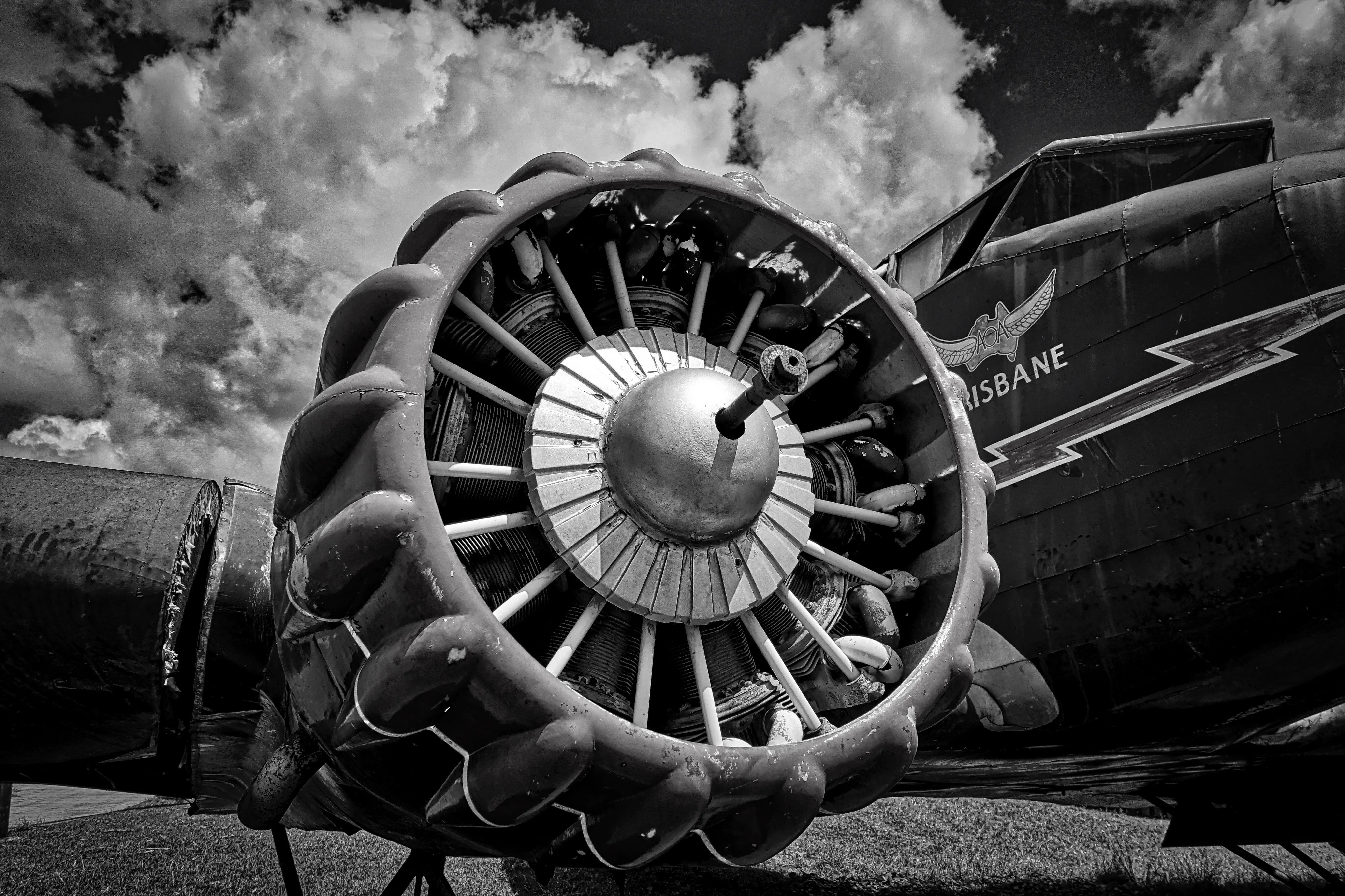 Free Image, wing, black and white, wheel, airplane, vehicle, aviation, darkness, turbine, engineering, mechanical, aeroplane, airliner, motor, rotor, powerful, monochrome photography, atmosphere of earth, aircraft engine 5472x3648