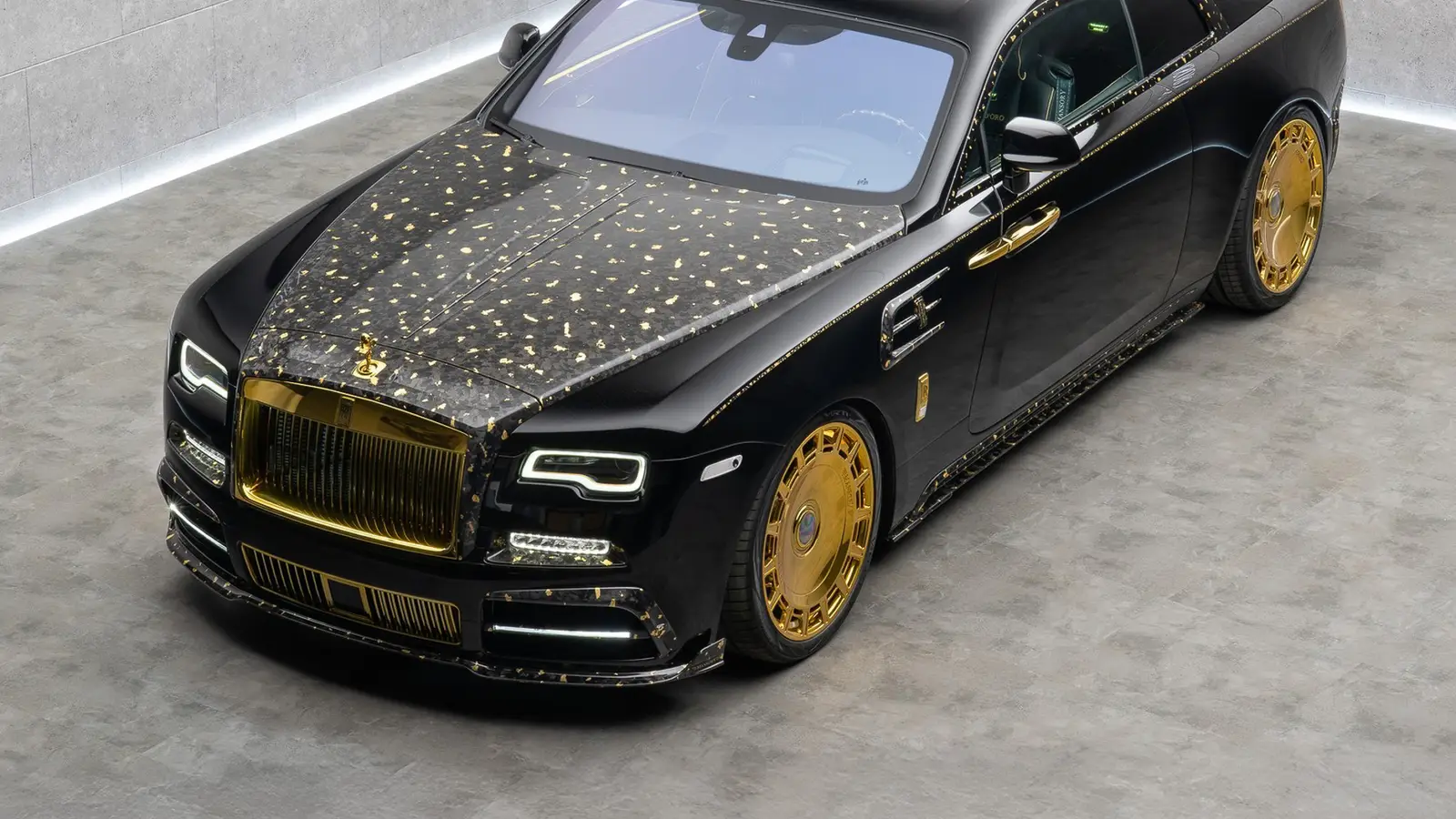 Mansory Vomits Real Gold All Over A Rolls Royce Wraith