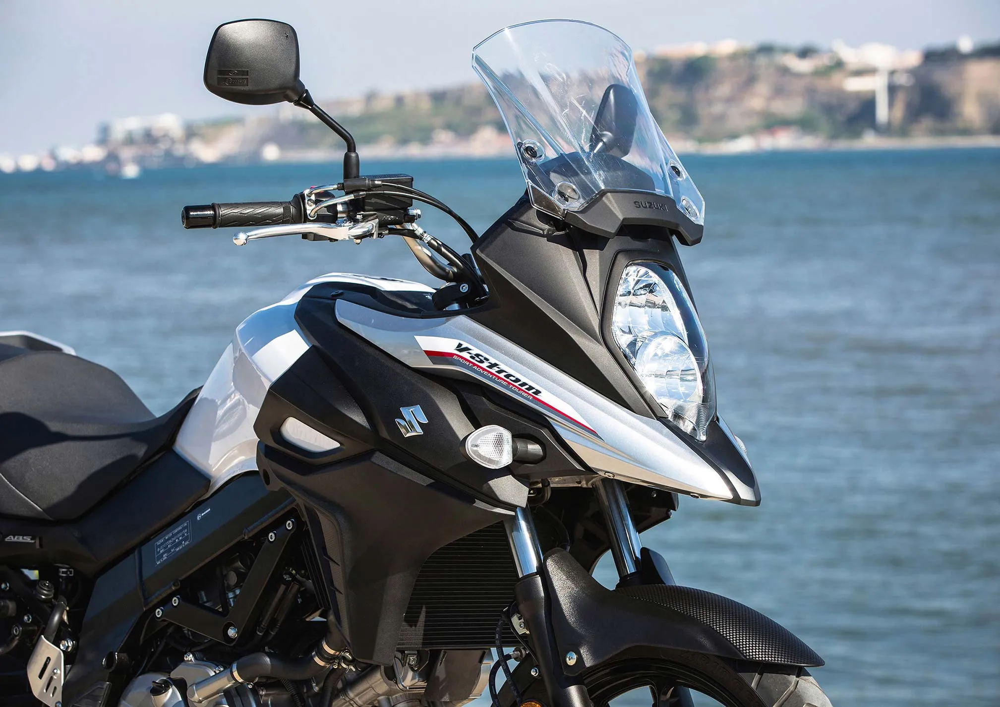 Free Suzuki V Strom 650 4K Wallpaper & Desktop HD Background for PC