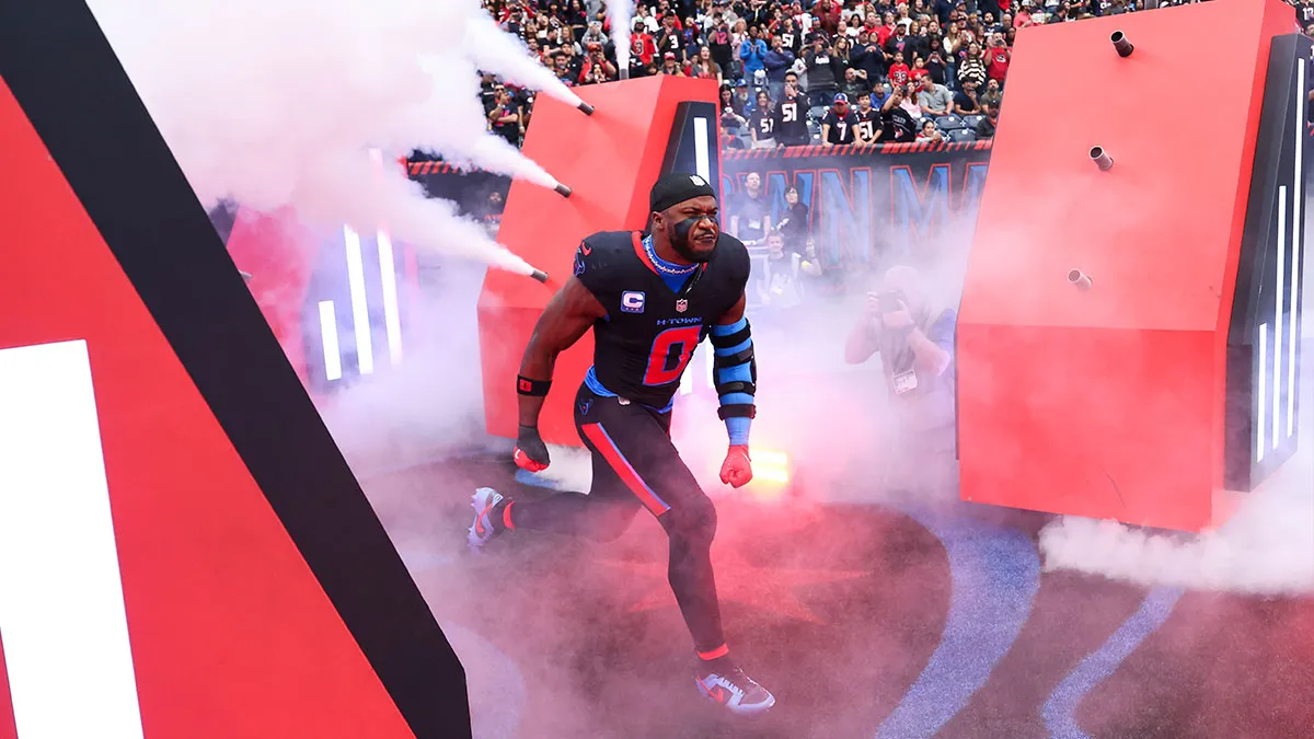 Texans News: Kyrie Irving Offers To Pay Azeez Al Shaair's Fine For Eye Black