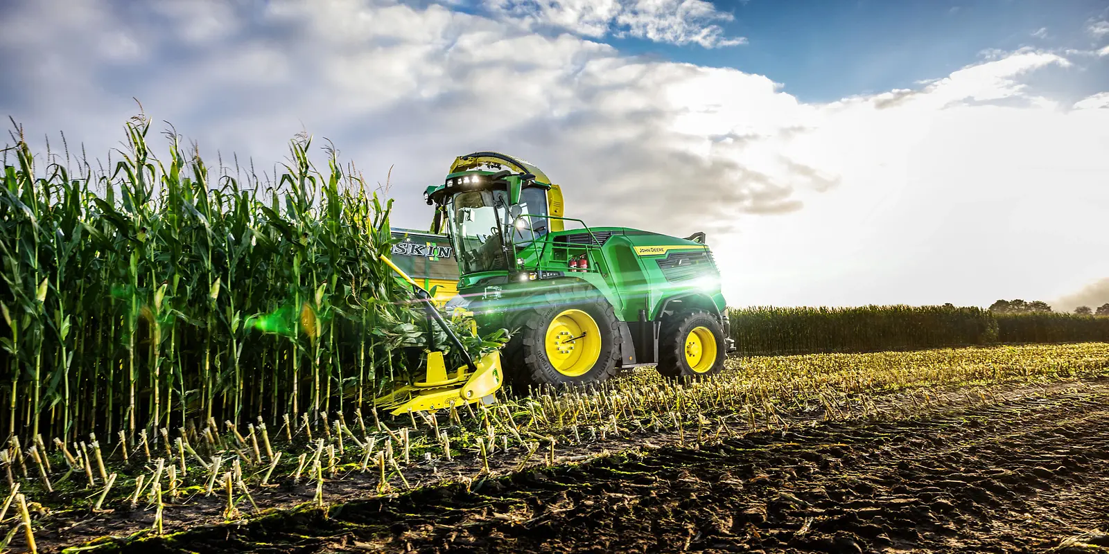 F8. F9 Forage Harvesters. John Deere IE