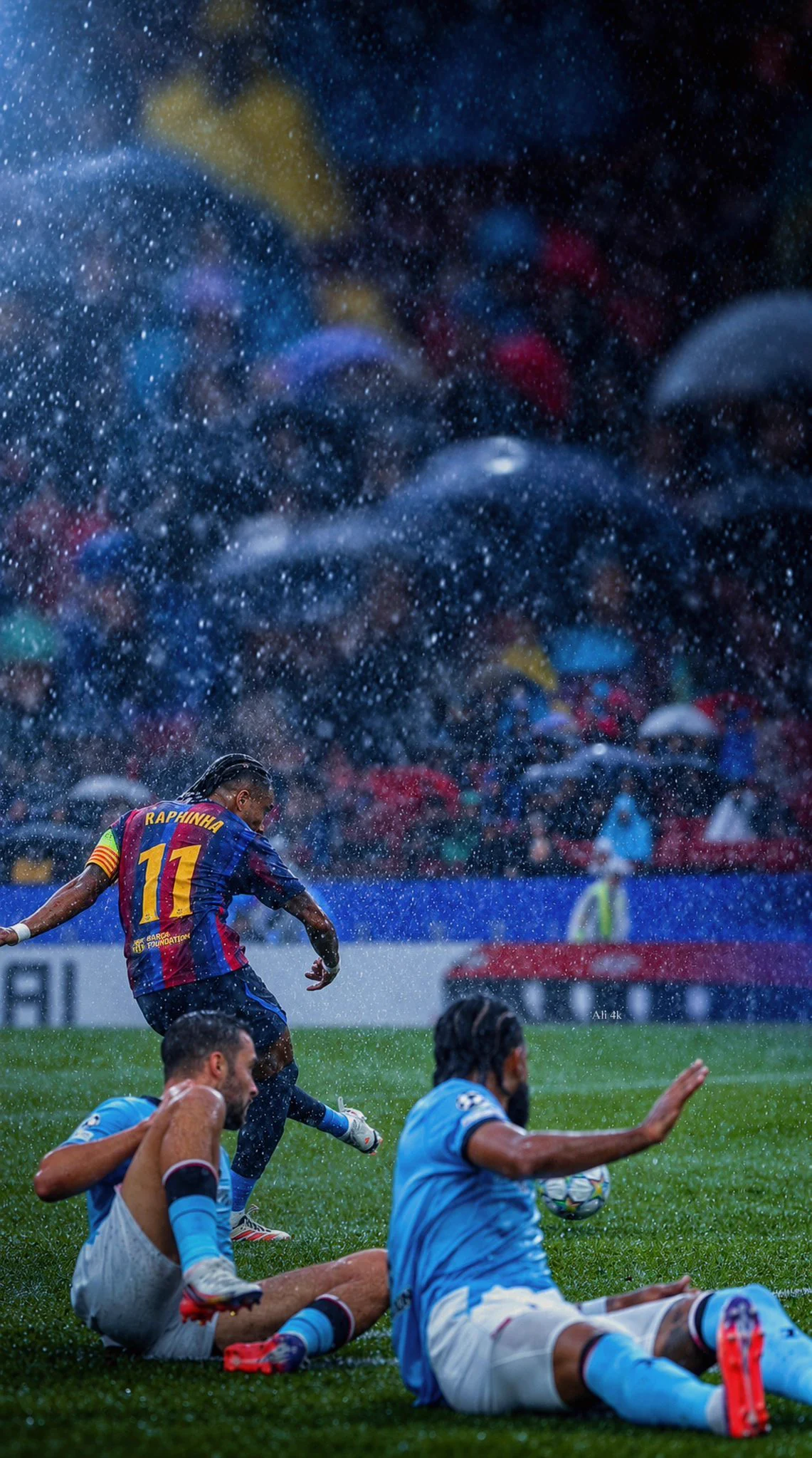 Football Wallpaper - └