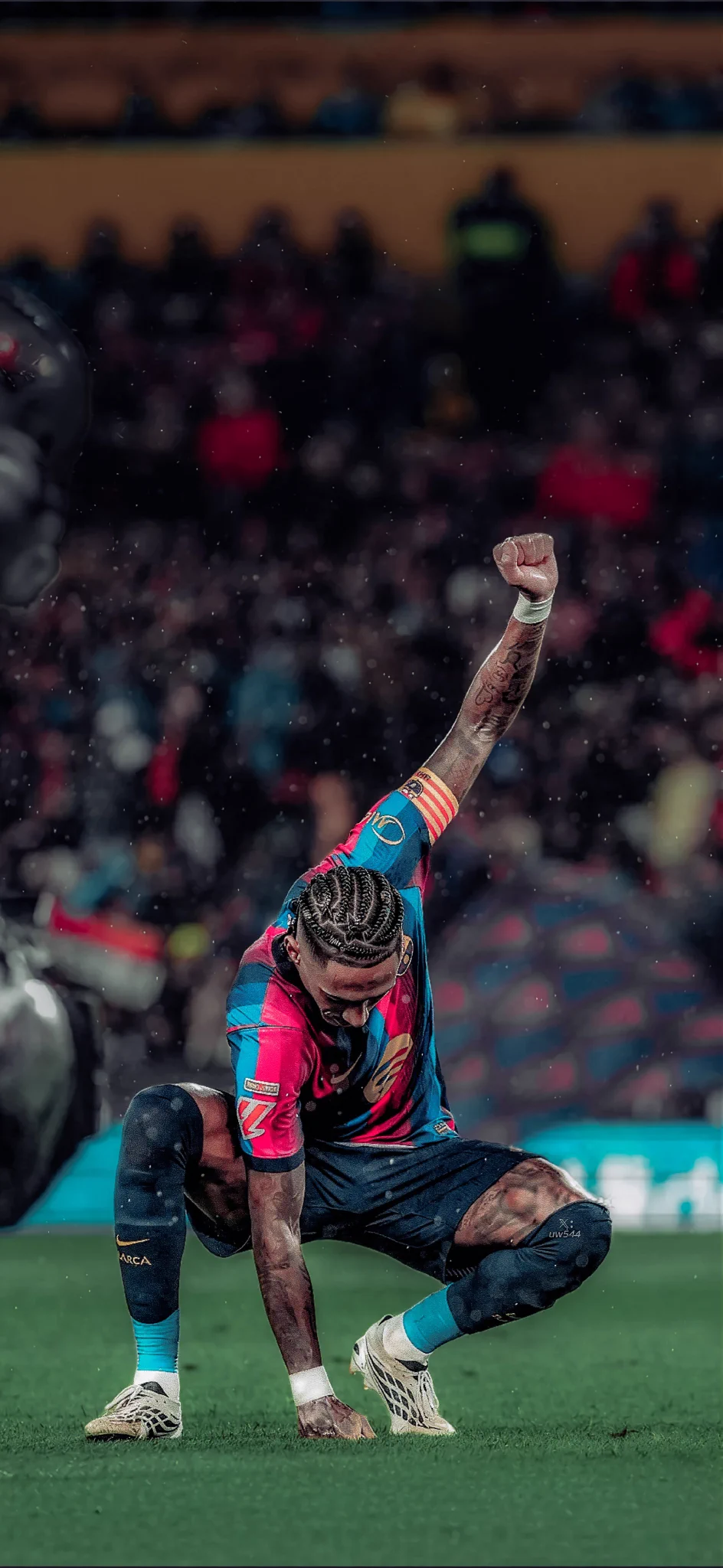 Football Wallpaper - └