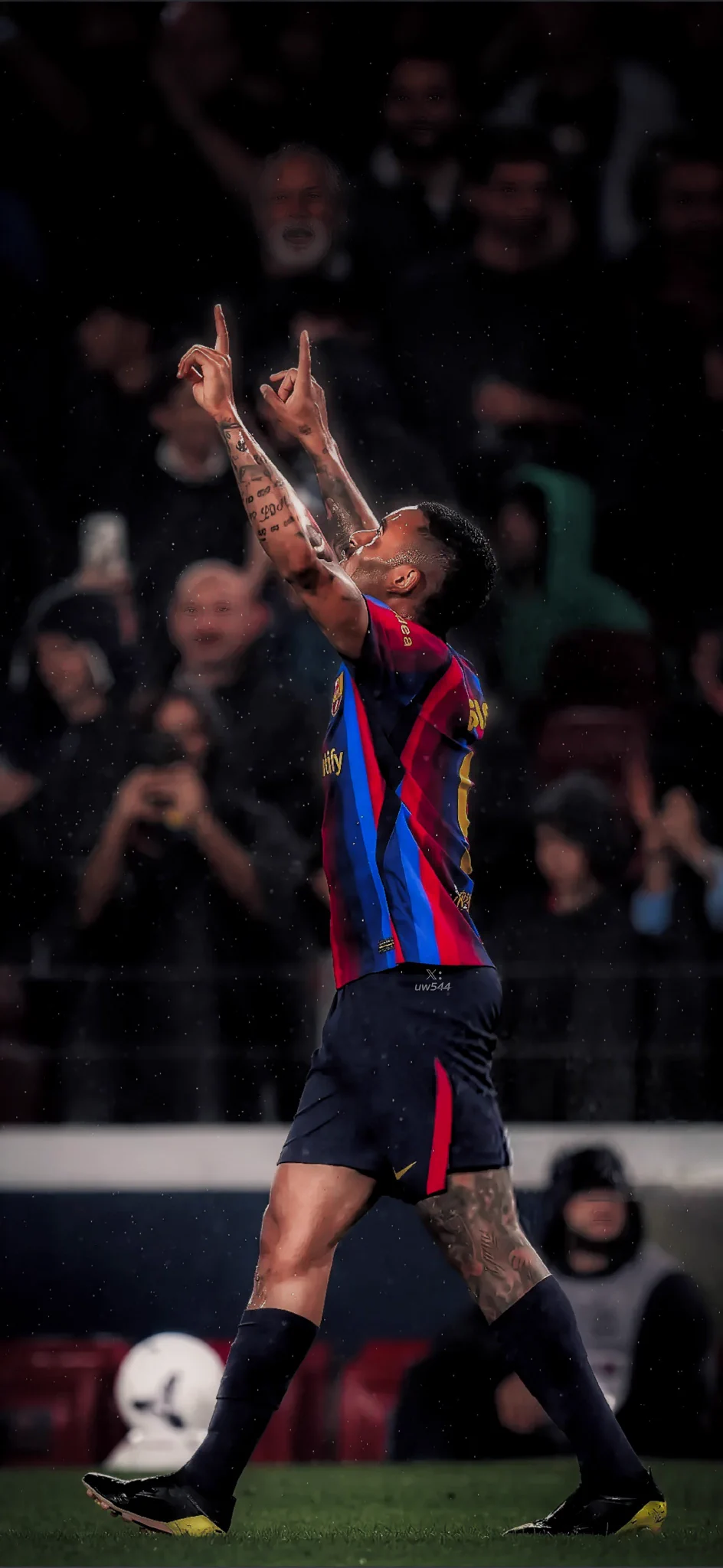 Football Wallpaper - └