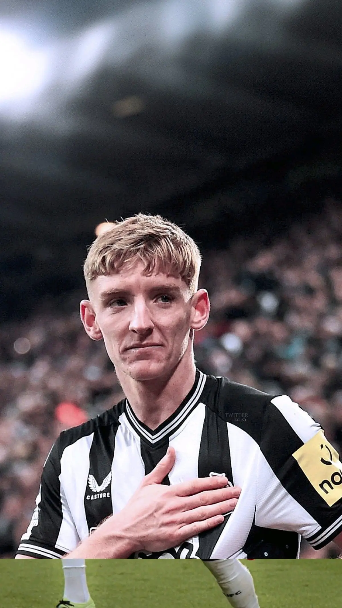 Anthony Gordon. Newcastle United. Newcastle united wallpaper iphone, Newcastle united background, Wallpaper football players