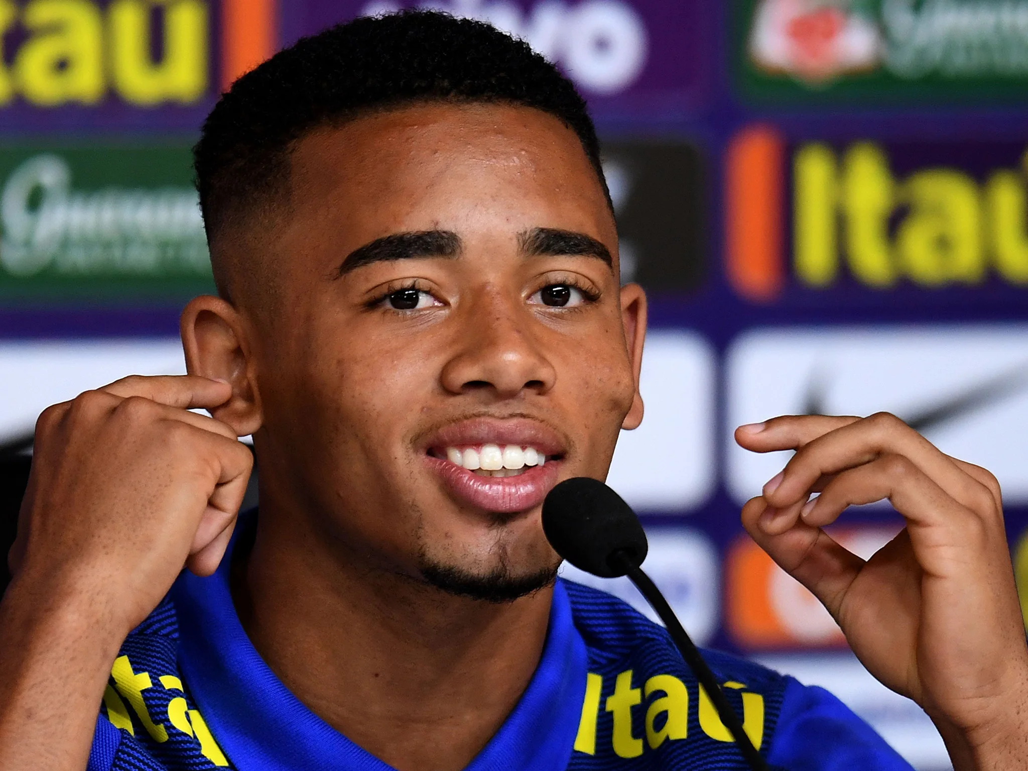 Gabriel Jesus: Manchester City beat Barcelona and Paris Saint Germain to 'new Neymar' for £27million