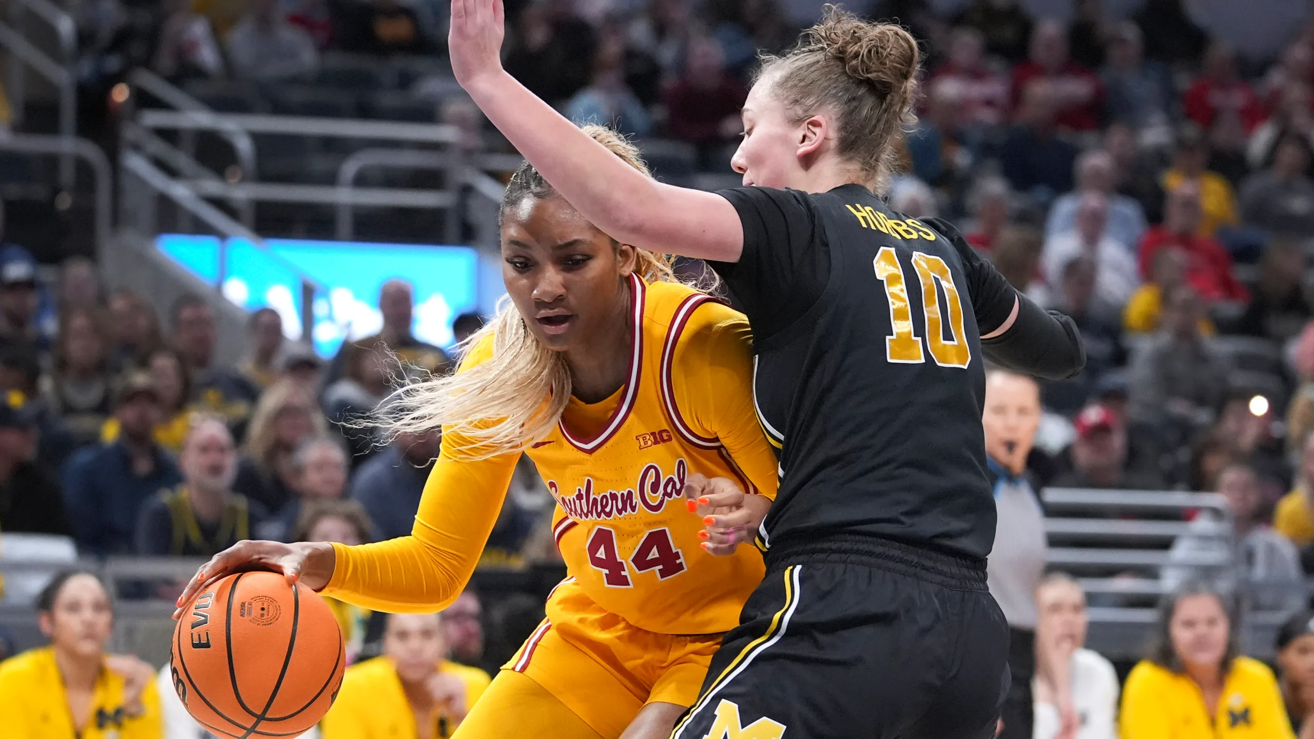 Iriafen's 25 Points Send No. 2 Southern Cal Past Michigan 82 70, Into Big Ten Title Game
