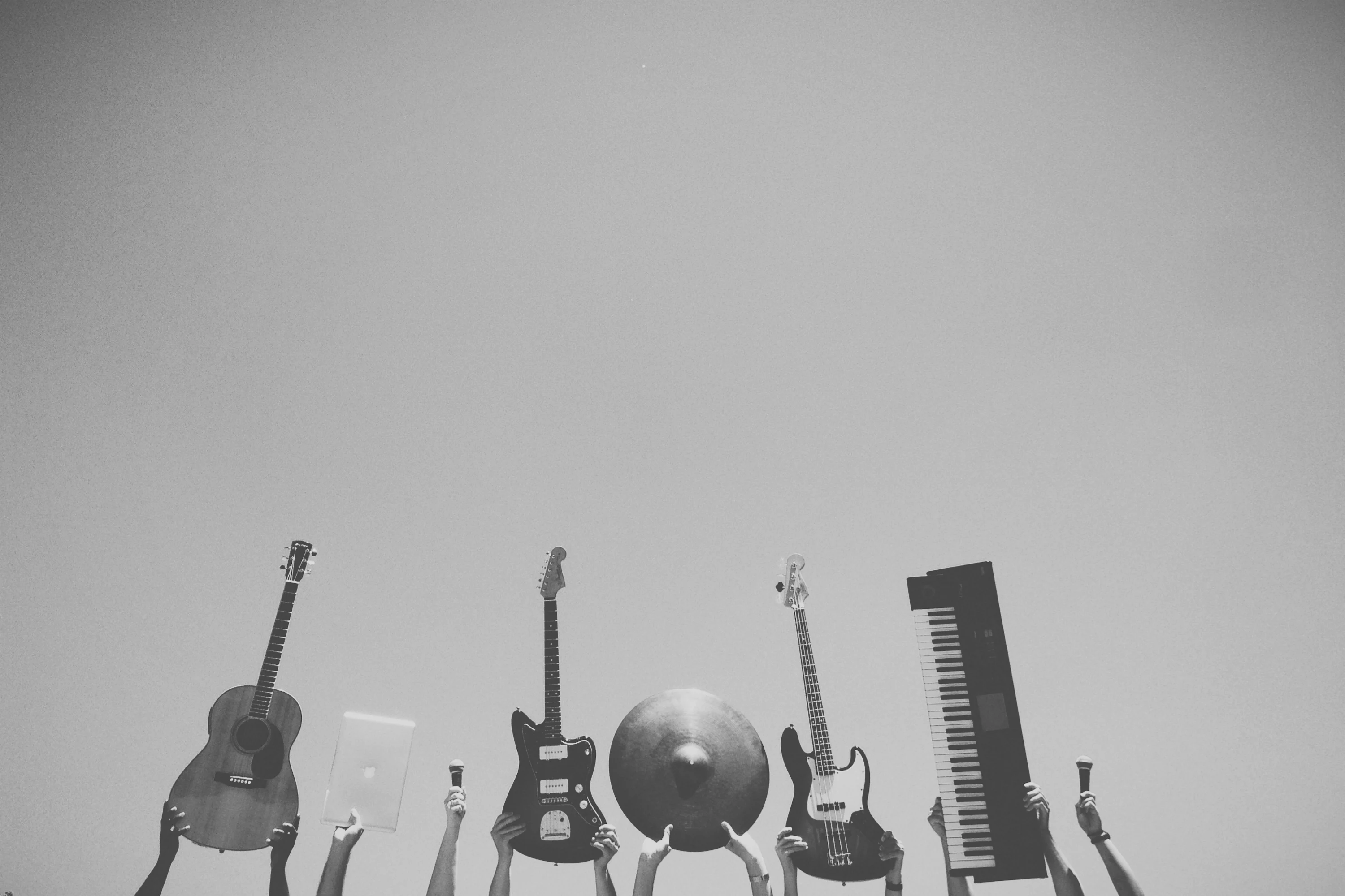 Musical Instruments Picture [4K]. Download Free Image
