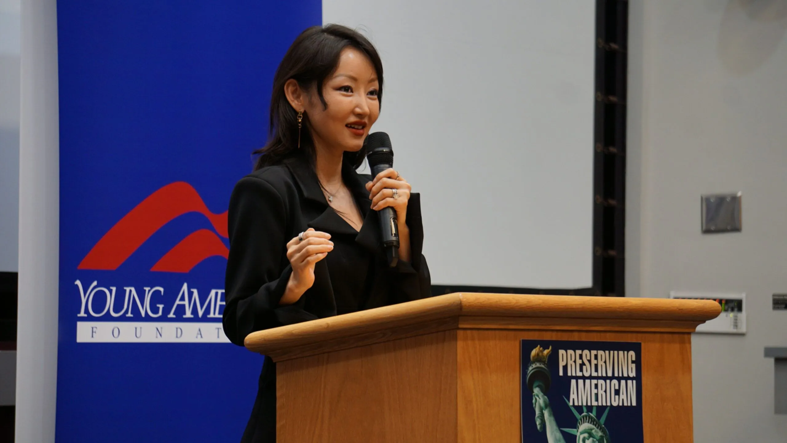 Conservative activist, author Yeonmi Park speaks at Shaffer Art Institute Daily Orange