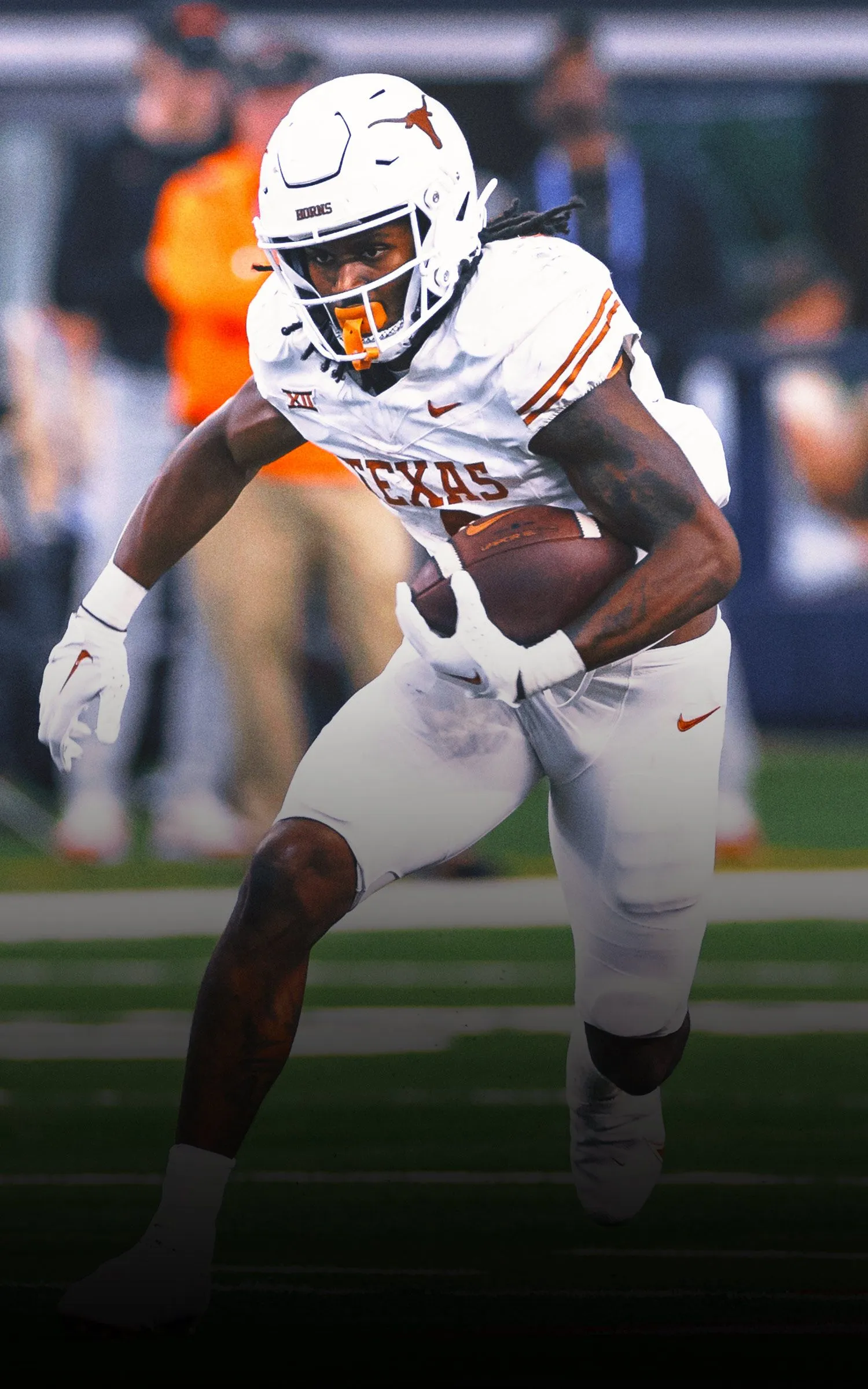 Texas RB CJ Baxter reportedly out for 2024 season after knee injury