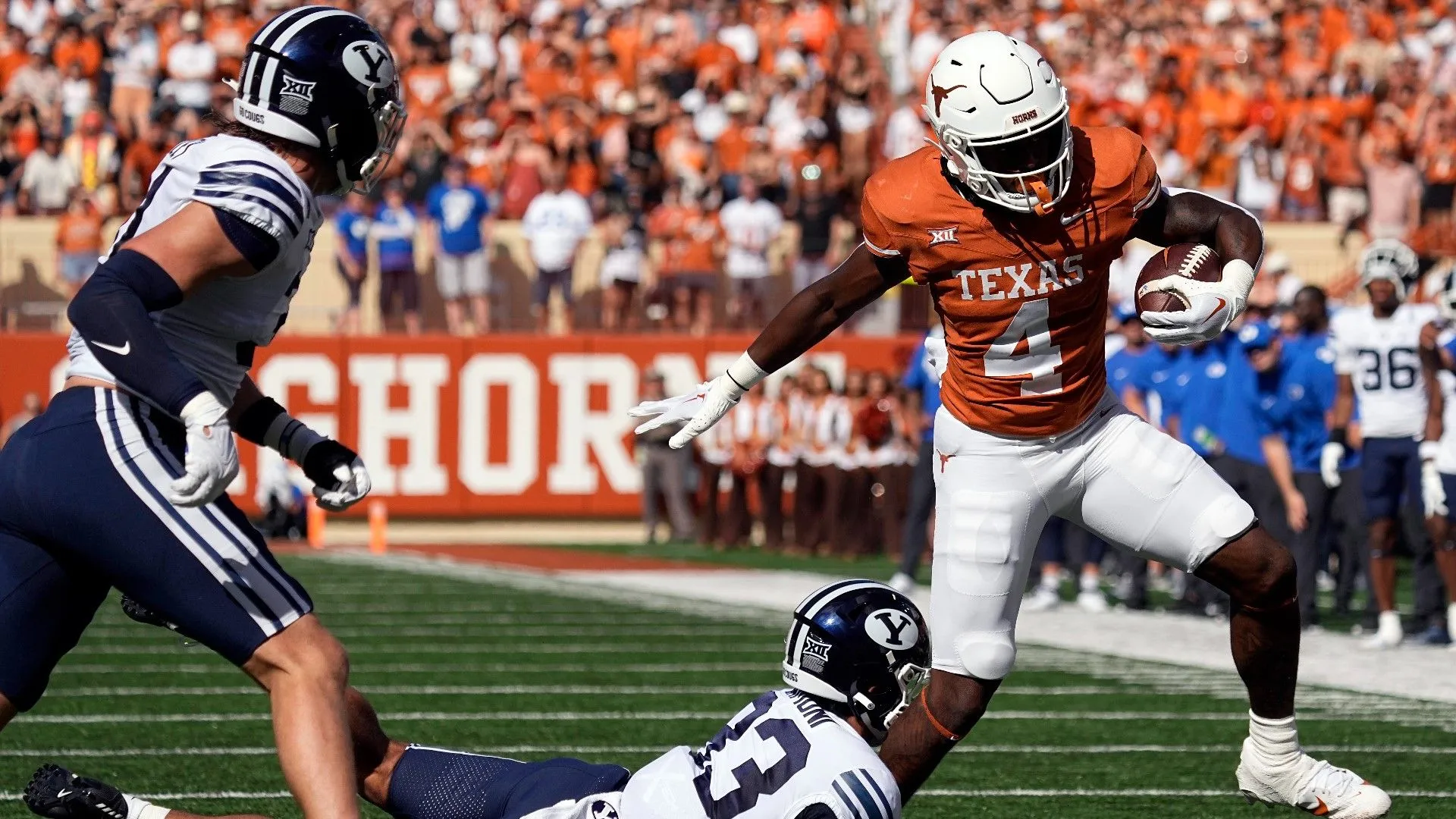 Longhorns running back CJ Baxter ruled out for season