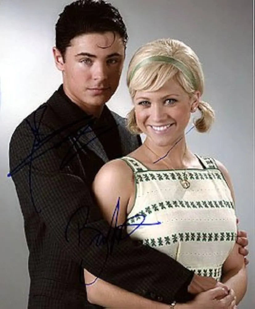 HAIRSPRAY (Zac Efron & Brittany Snow) 8x10 Cast Photo Signed In Person At Amazon's Entertainment Collectibles Store