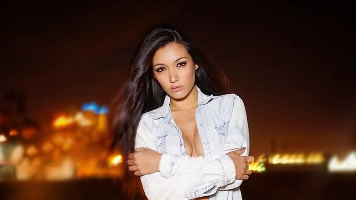 Monday's P.M. Hot Clicks: Misa Campo; Death Defying Norwegian Belly Flops